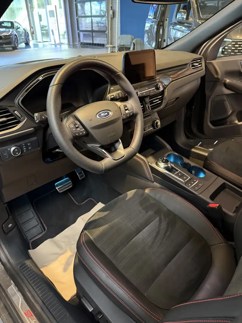 Ford Kuga 2.0 EB 120 ST-Line X- Winterpacket Garantie - 2