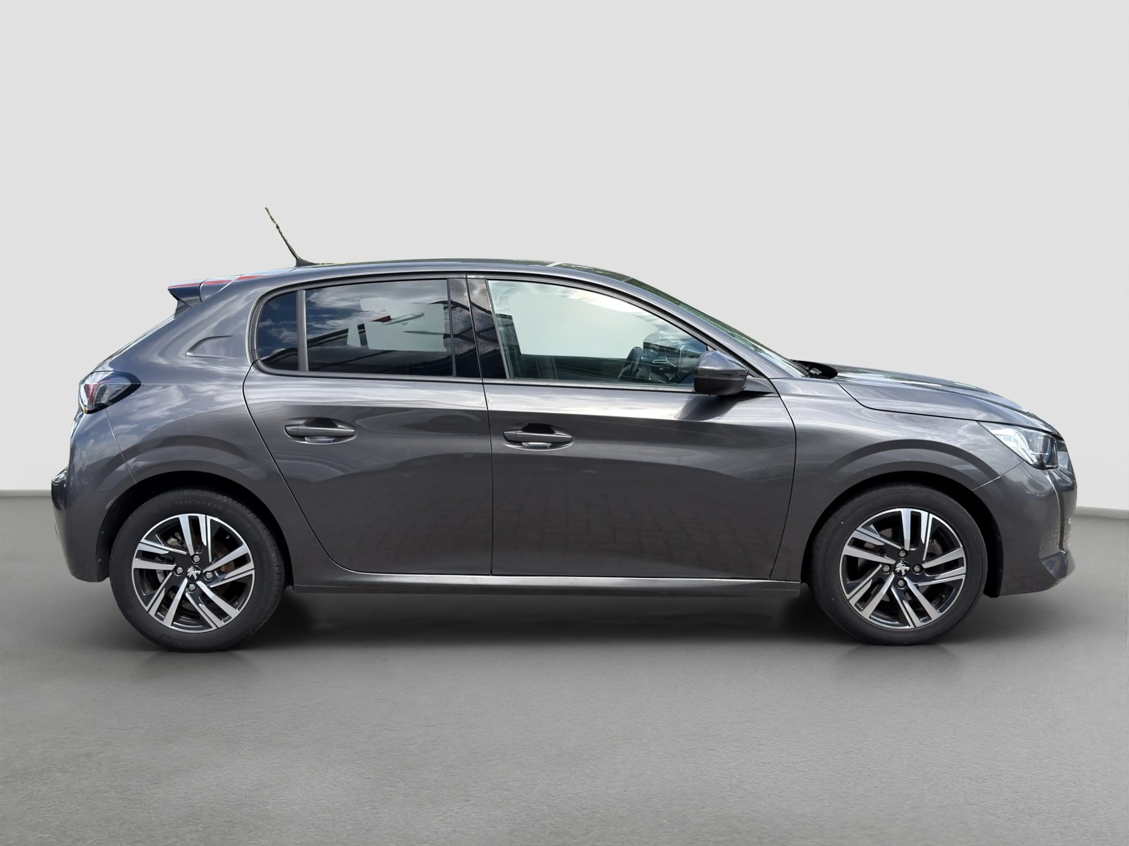 Peugeot 208 1.2 PureTech Blue Lease Allure Camera | Parkeersen — photo 5