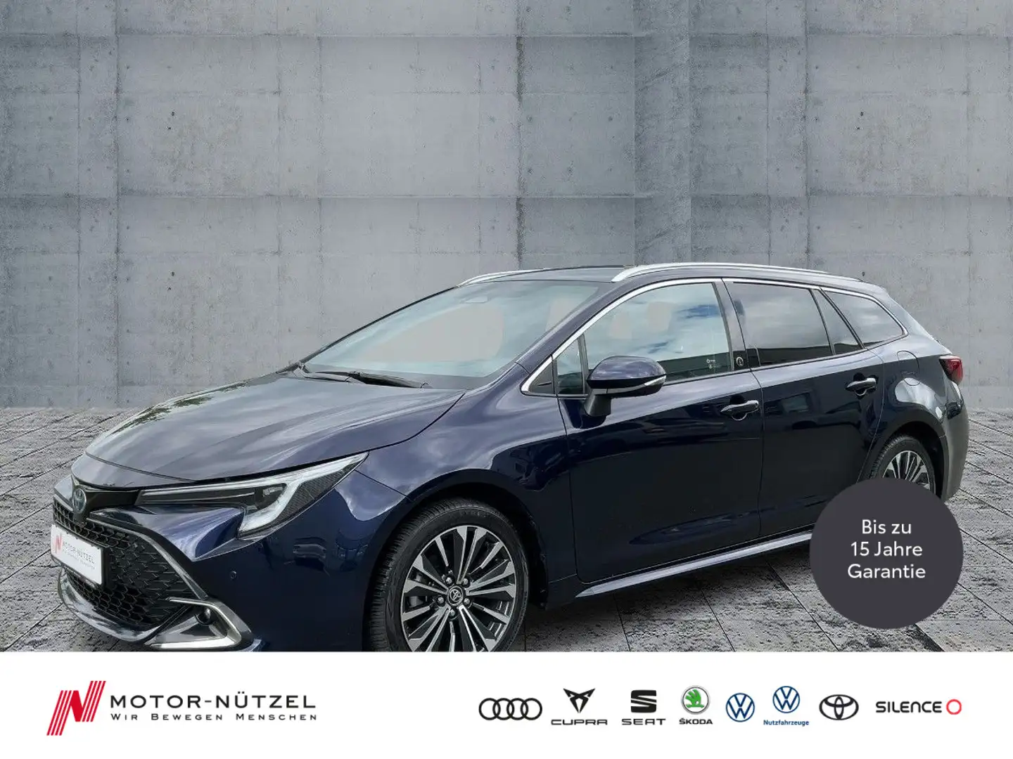 Toyota Corolla TS 1.8 Hybrid TEAM D LED+NAV+ACC+RFK+SHZ Blauw - 1