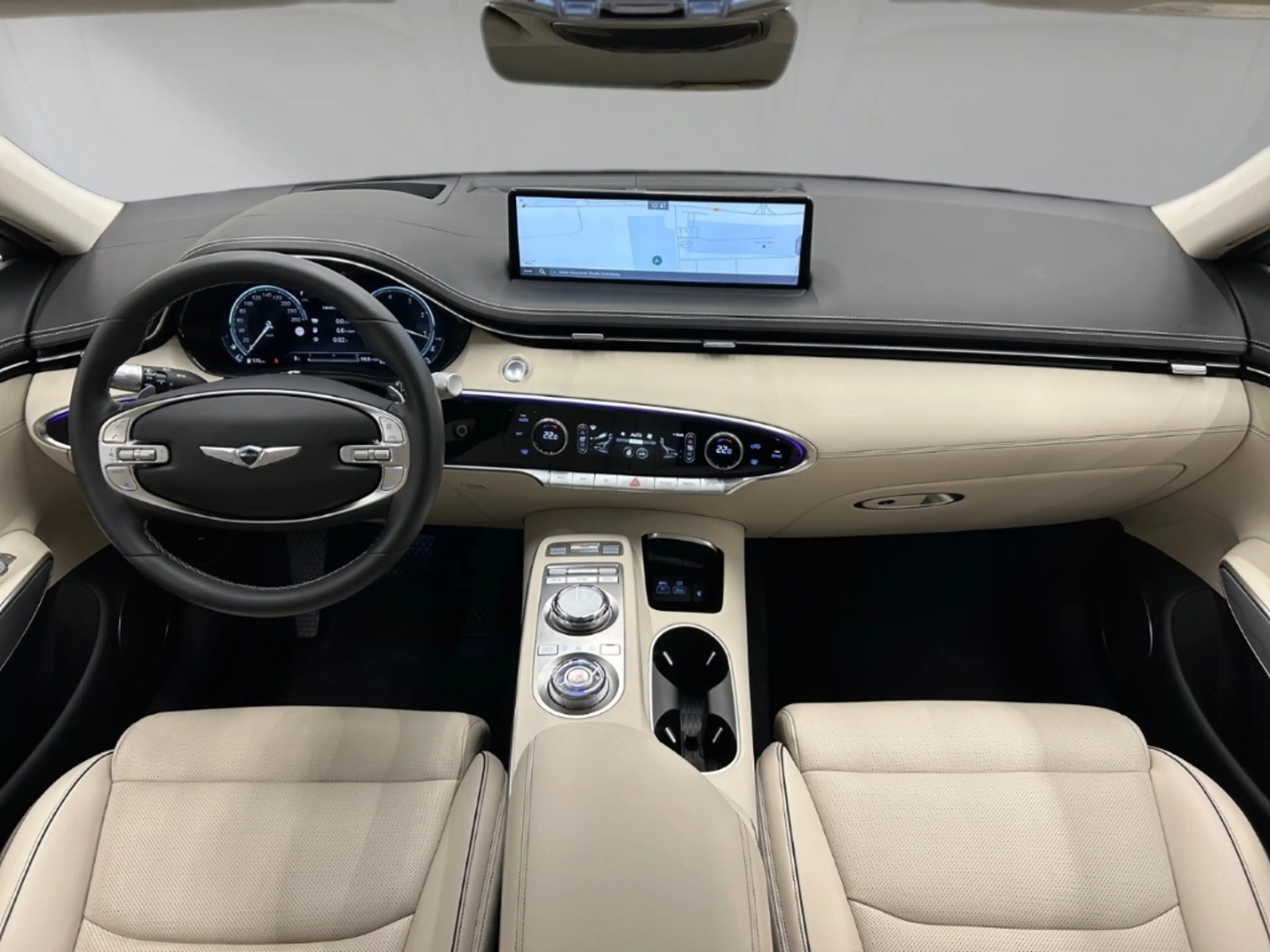 Genesis GV70 Luxury 4WD AD El. Panodach Memory Sitze LED ACC El — photo 12