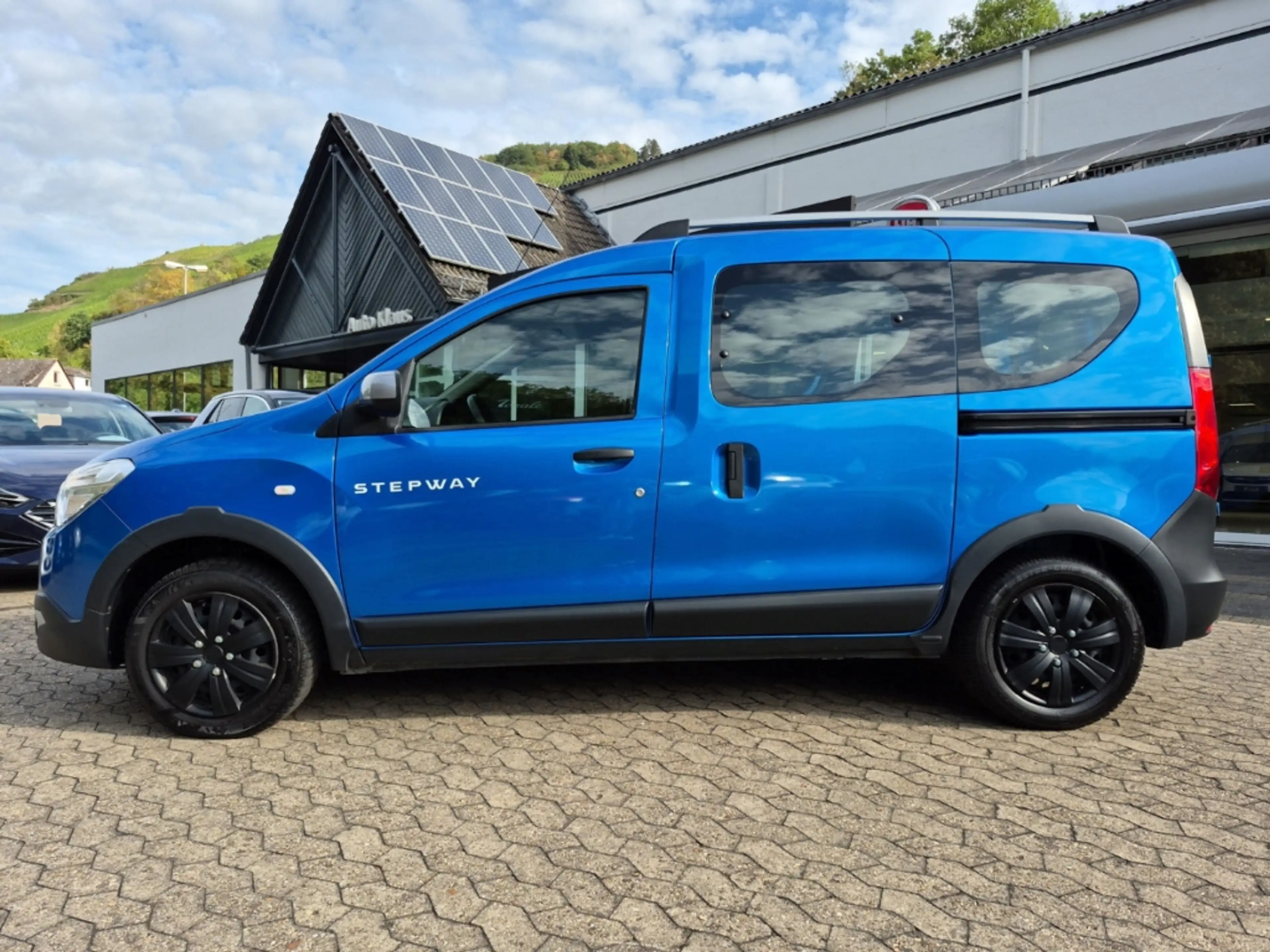 Dacia Dokker Stepway Celebration NAV LM Sitzheizung — photo 2