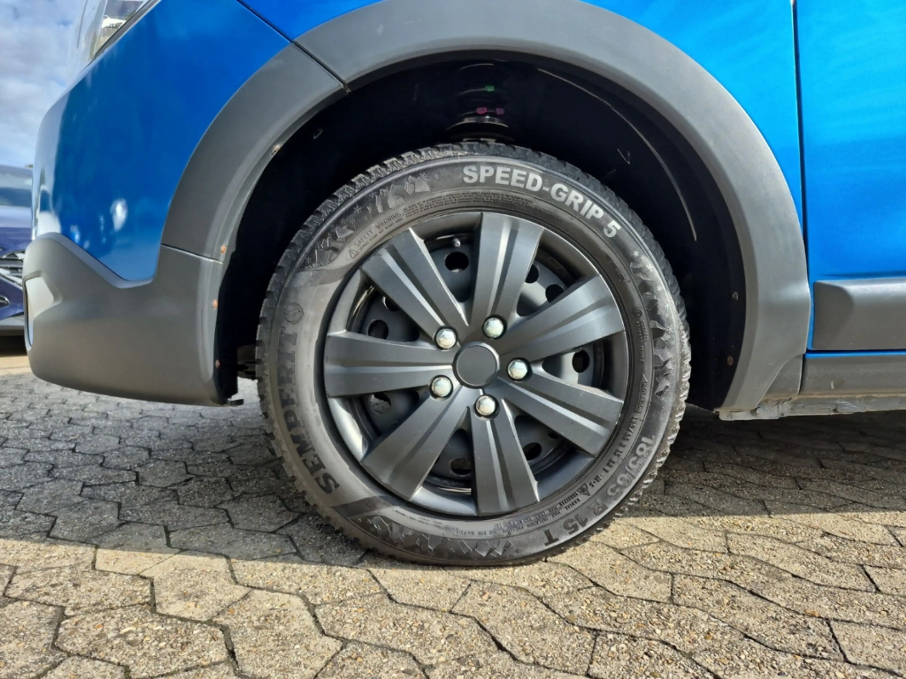 Dacia Dokker Stepway Celebration NAV LM Sitzheizung — photo 13