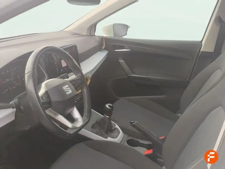 SEAT Arona 1.0 TSI FR Plus (2021) 2022, foto 15