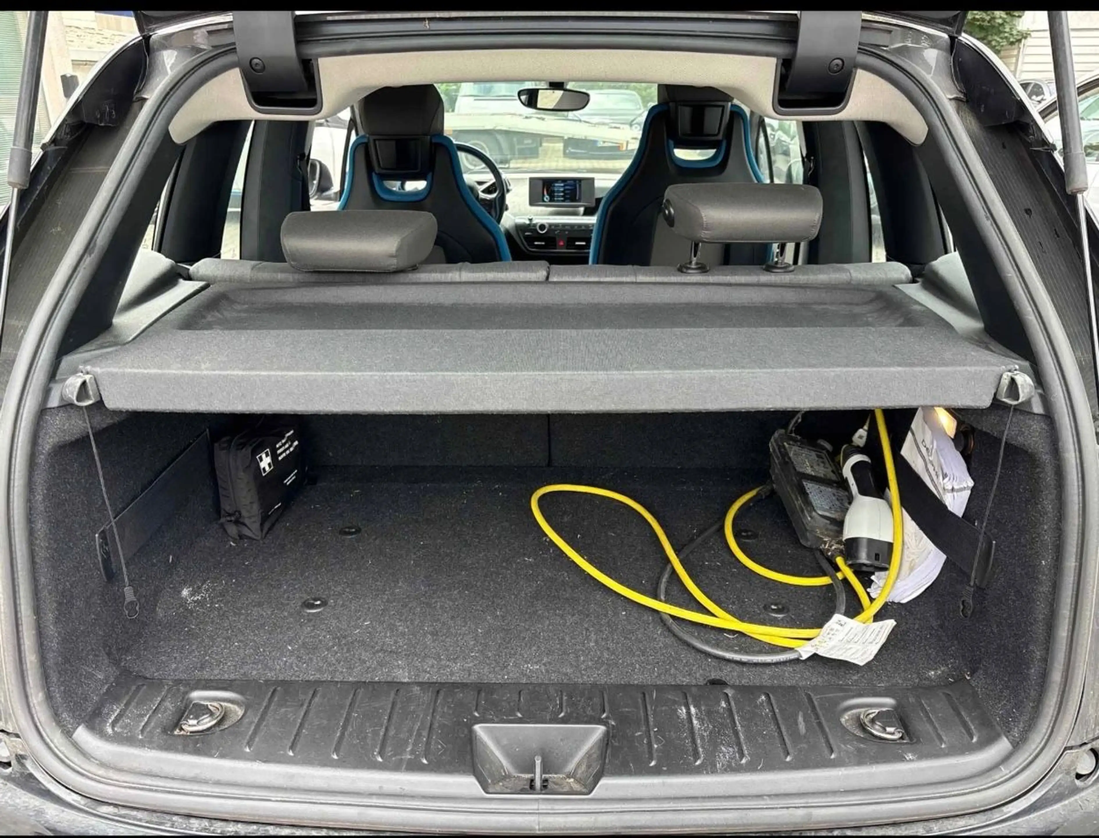 BMW i3 Kamera PDC Navi Klima Tempomat 1 Hand — photo 5