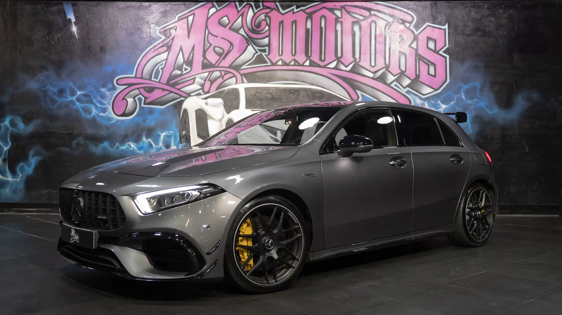 Mercedes-Benz A 45 AMG Gris - 1