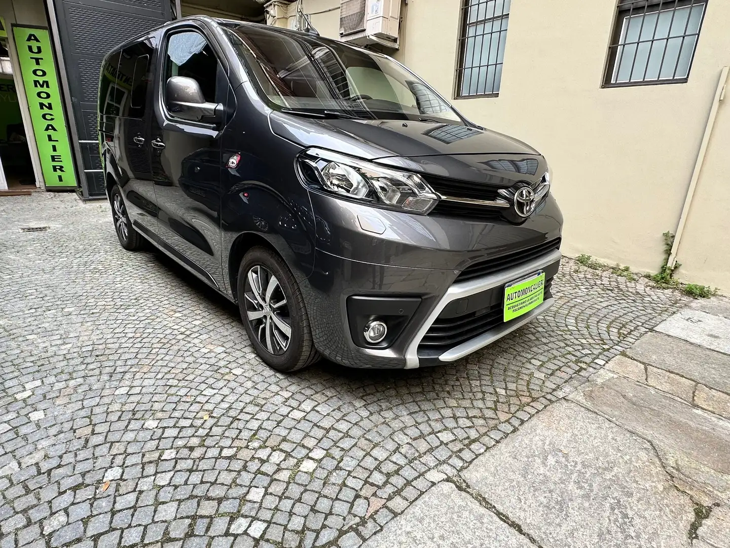 Toyota Proace Verso 1.6 D. ( 8 POSTI ) UNICO PROPRIETARIO Grau - 1