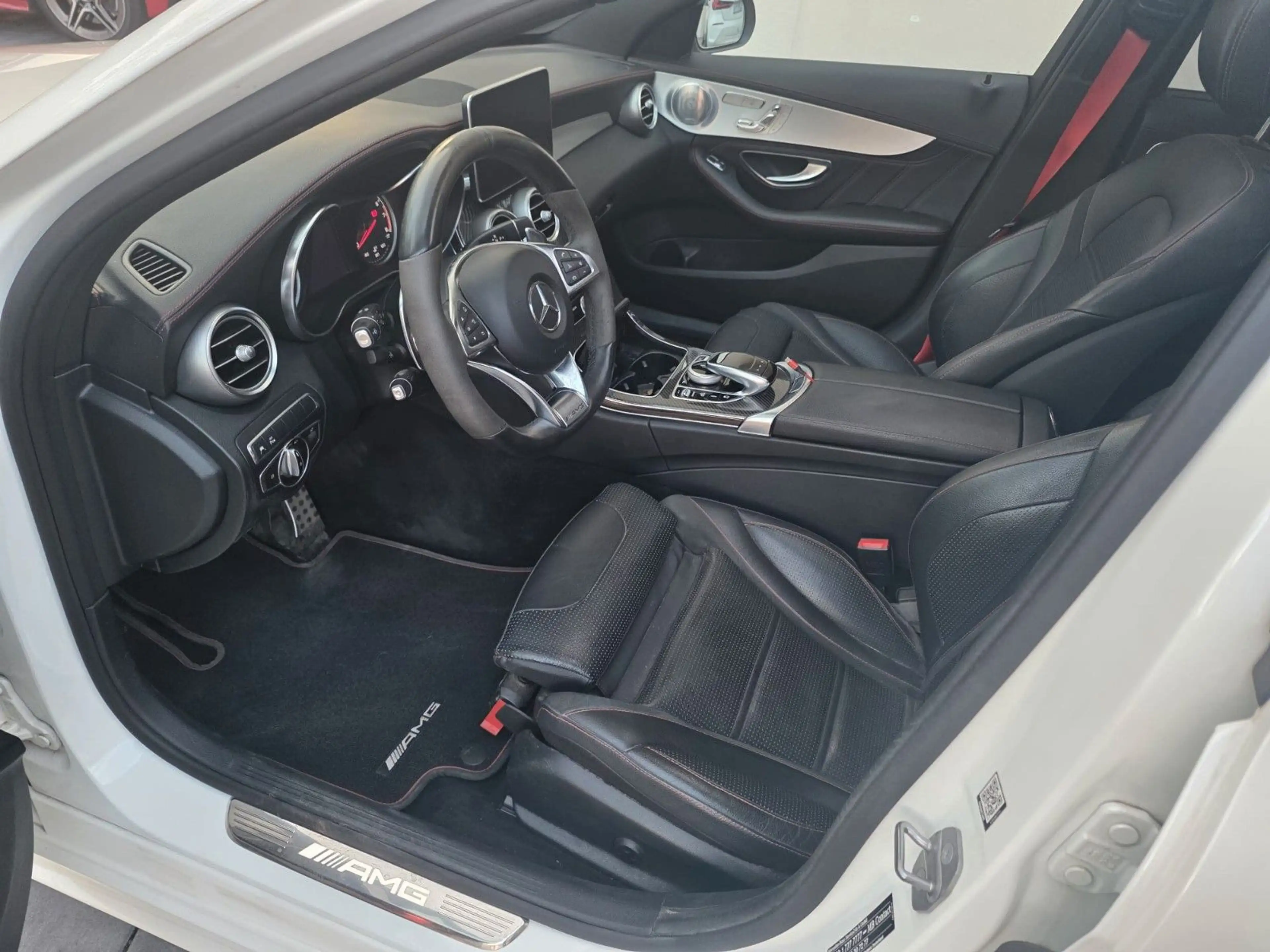 Mercedes-Benz C 43 AMG Burmester Standheizung — photo 12