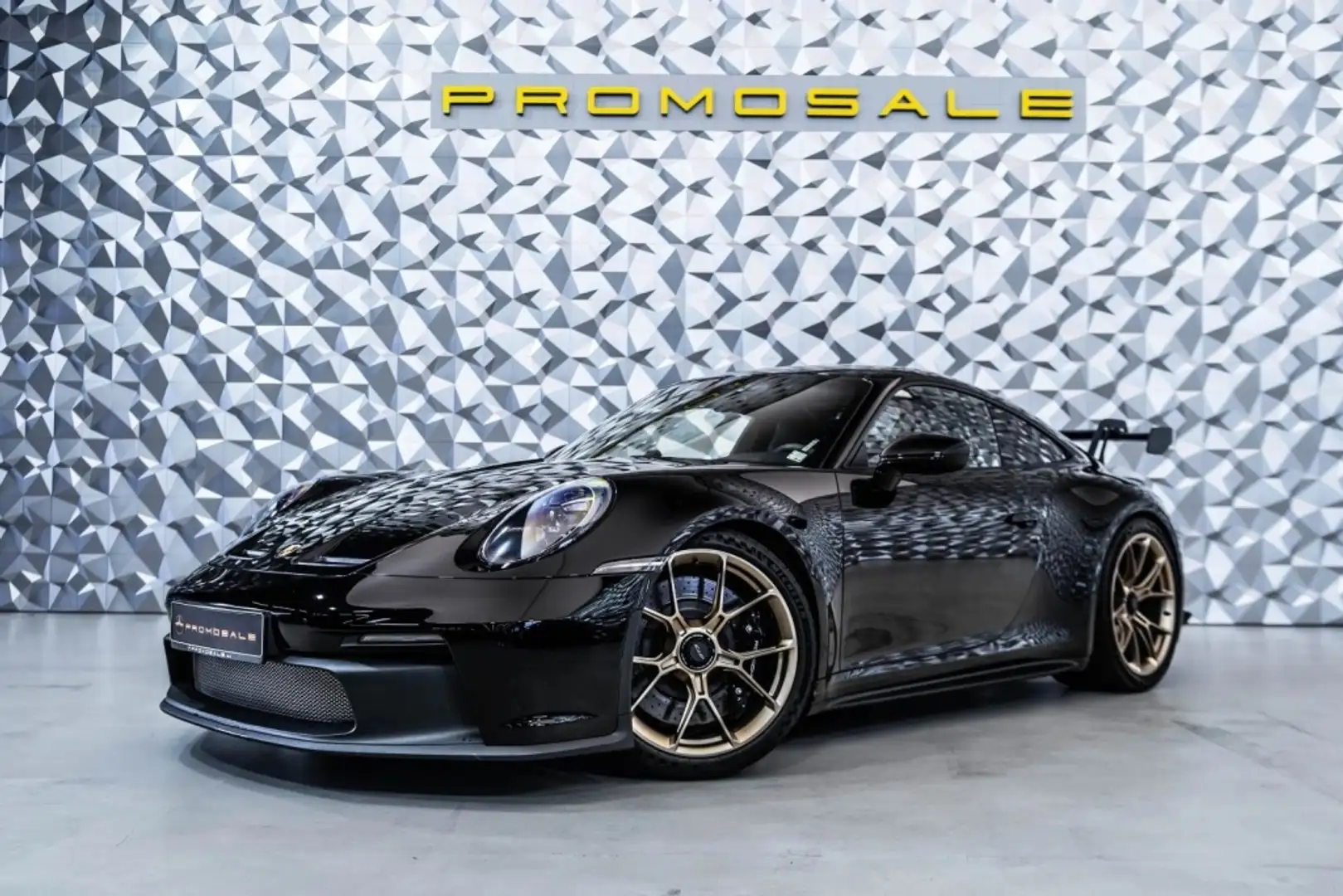 Porsche 992 GT3 PDK Schwarz - 1