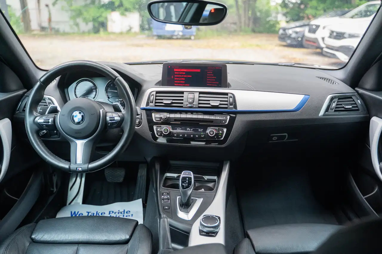 BMW 2 Series photo BMW 2 Series