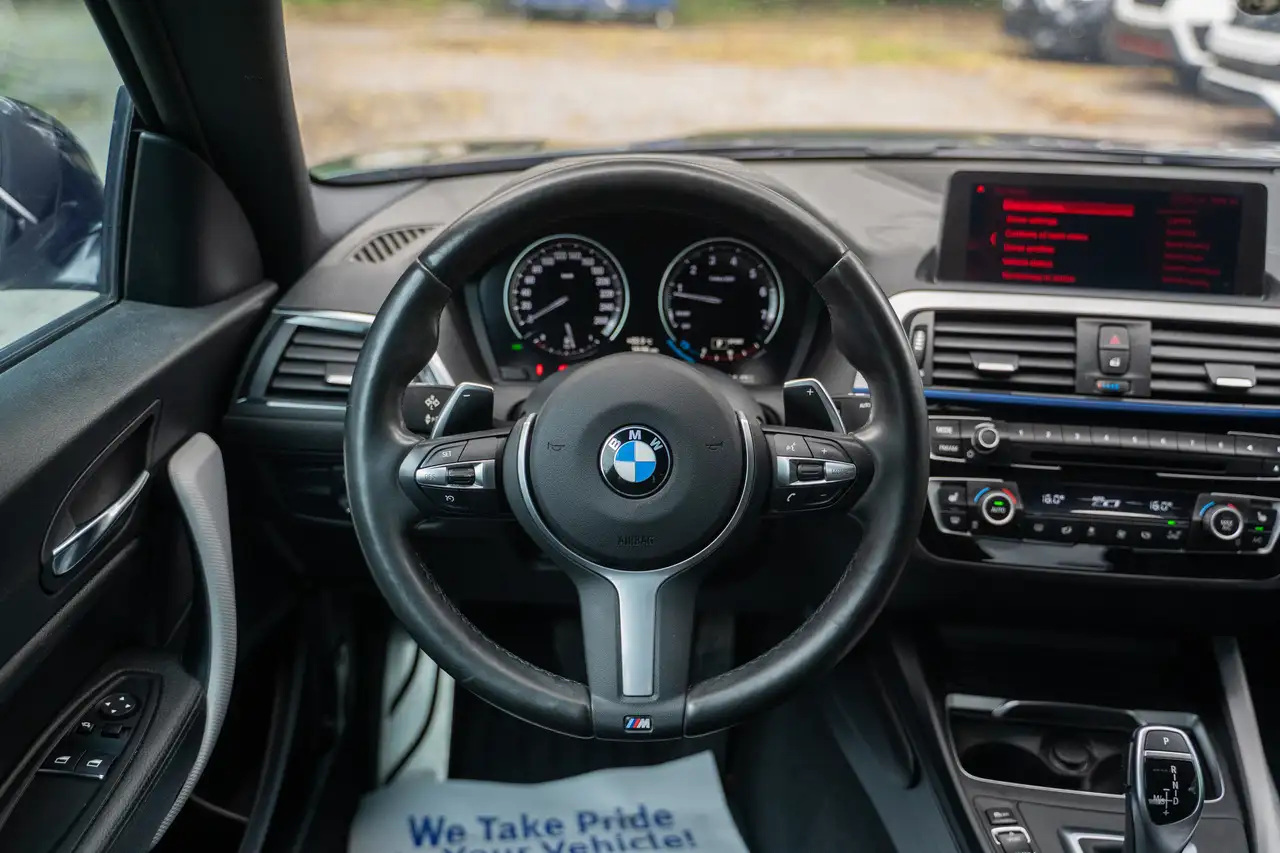 BMW 2 Series photo BMW 2 Series