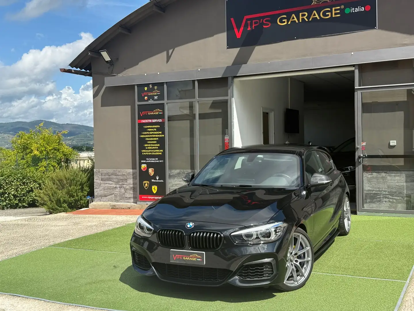 BMW 140 Serie1M 140i x drive *OFFERTA CON FINANZIAMENTO* Zwart - 2