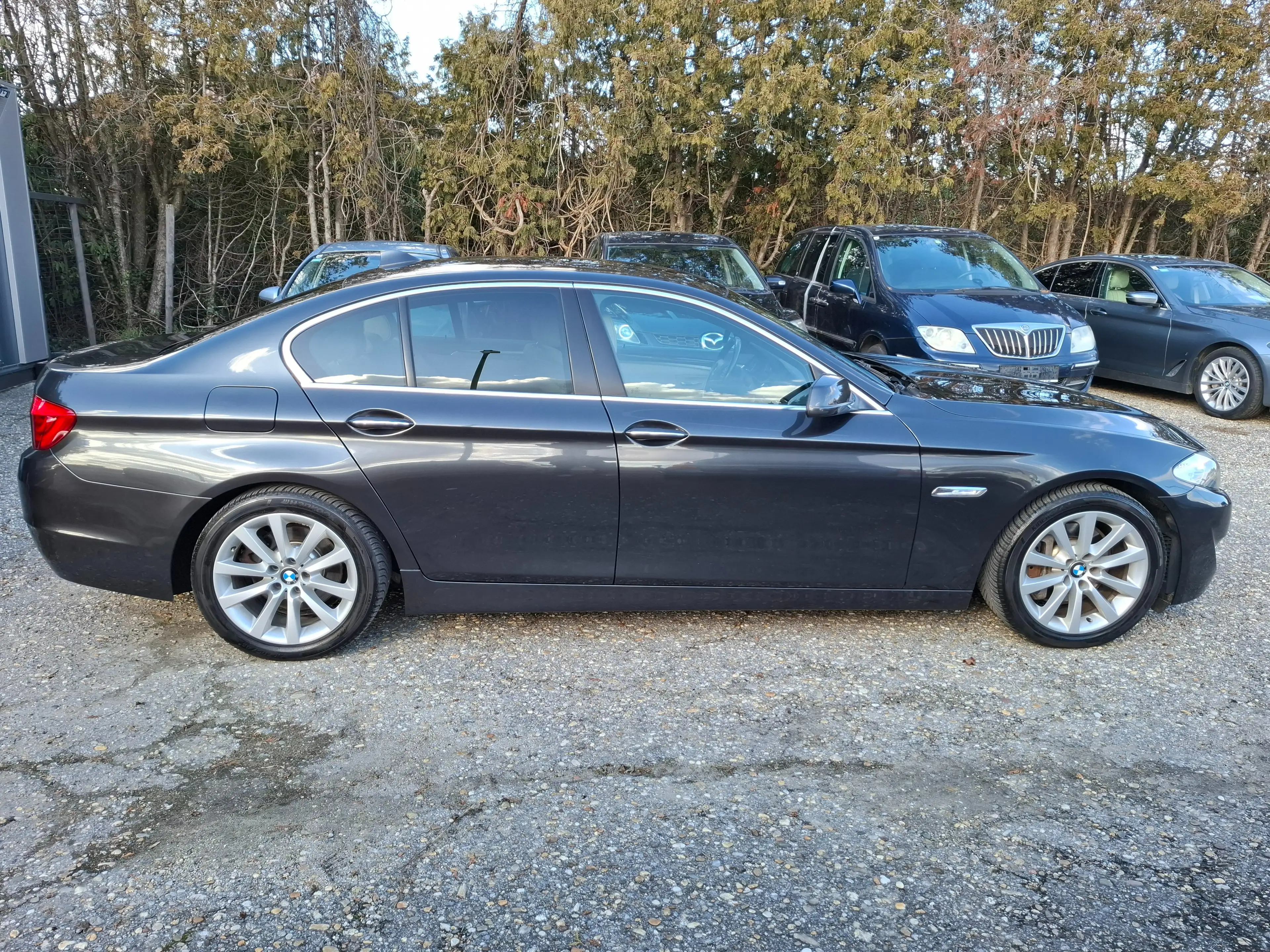 BMW 528 528 i, Scheckheftgepflegt, Originalzustand — photo 3