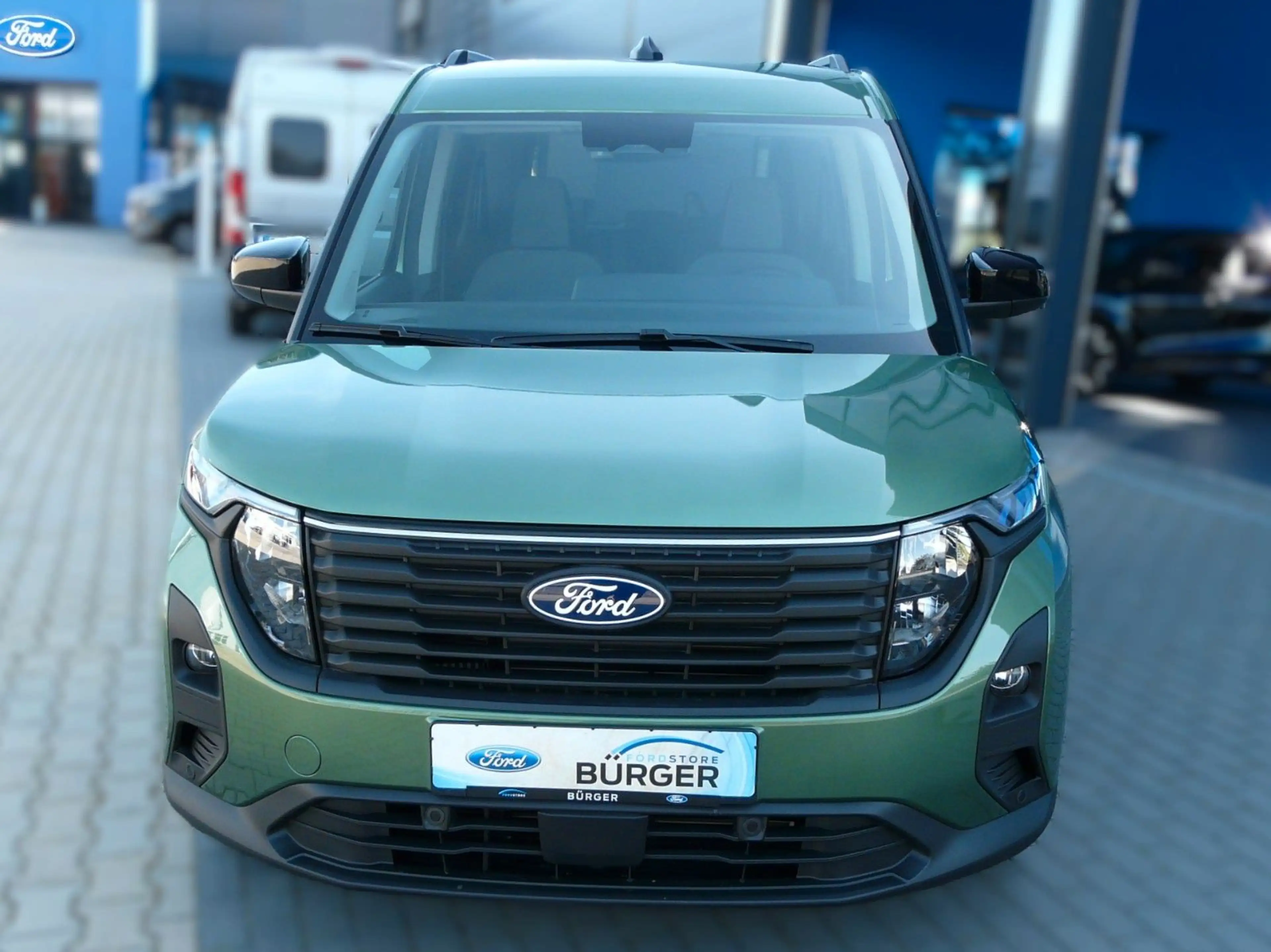 Ford Tourneo Courier Titanium *Automatik* — photo 8
