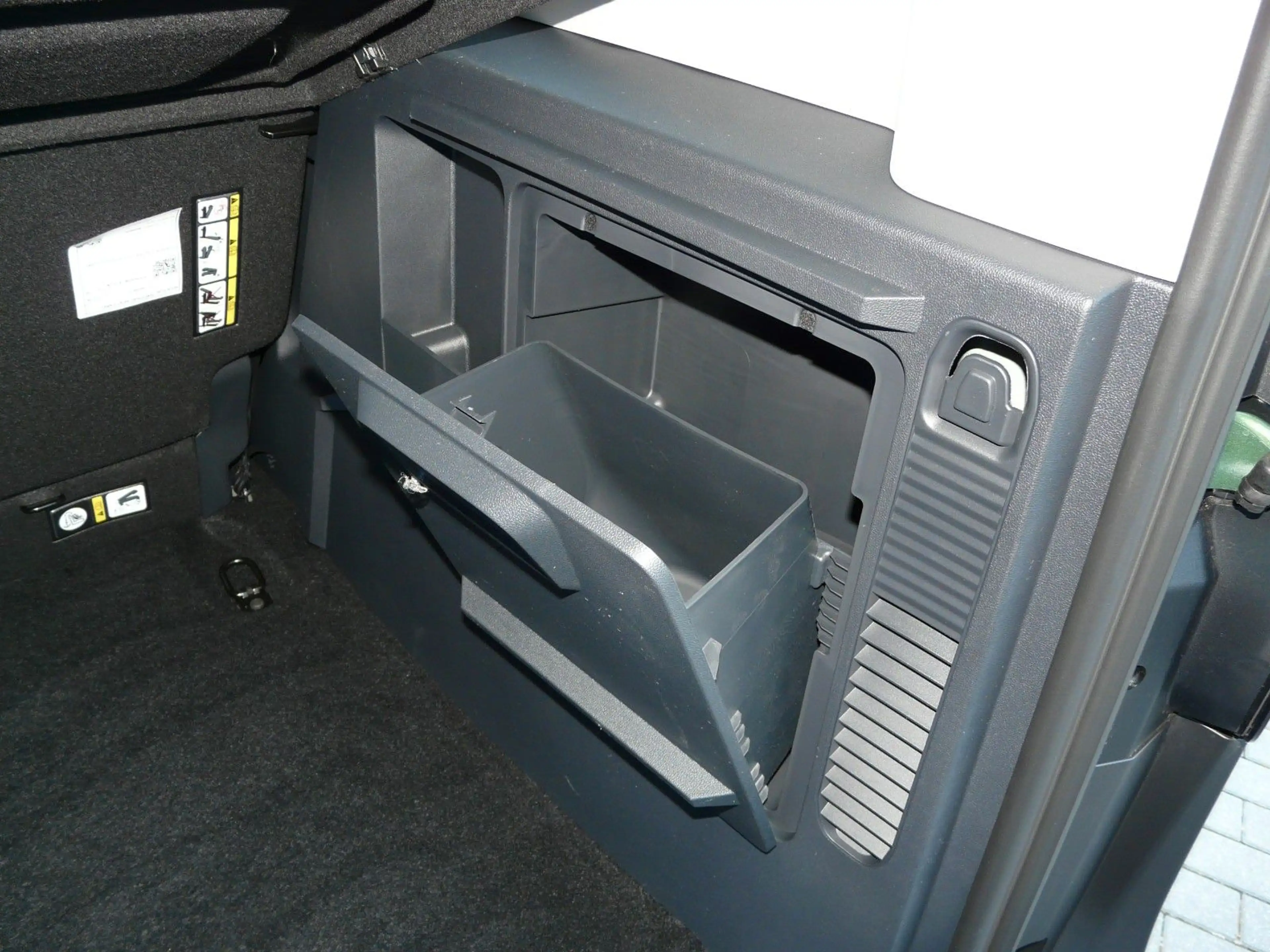Ford Tourneo Courier Titanium *Automatik* — photo 13