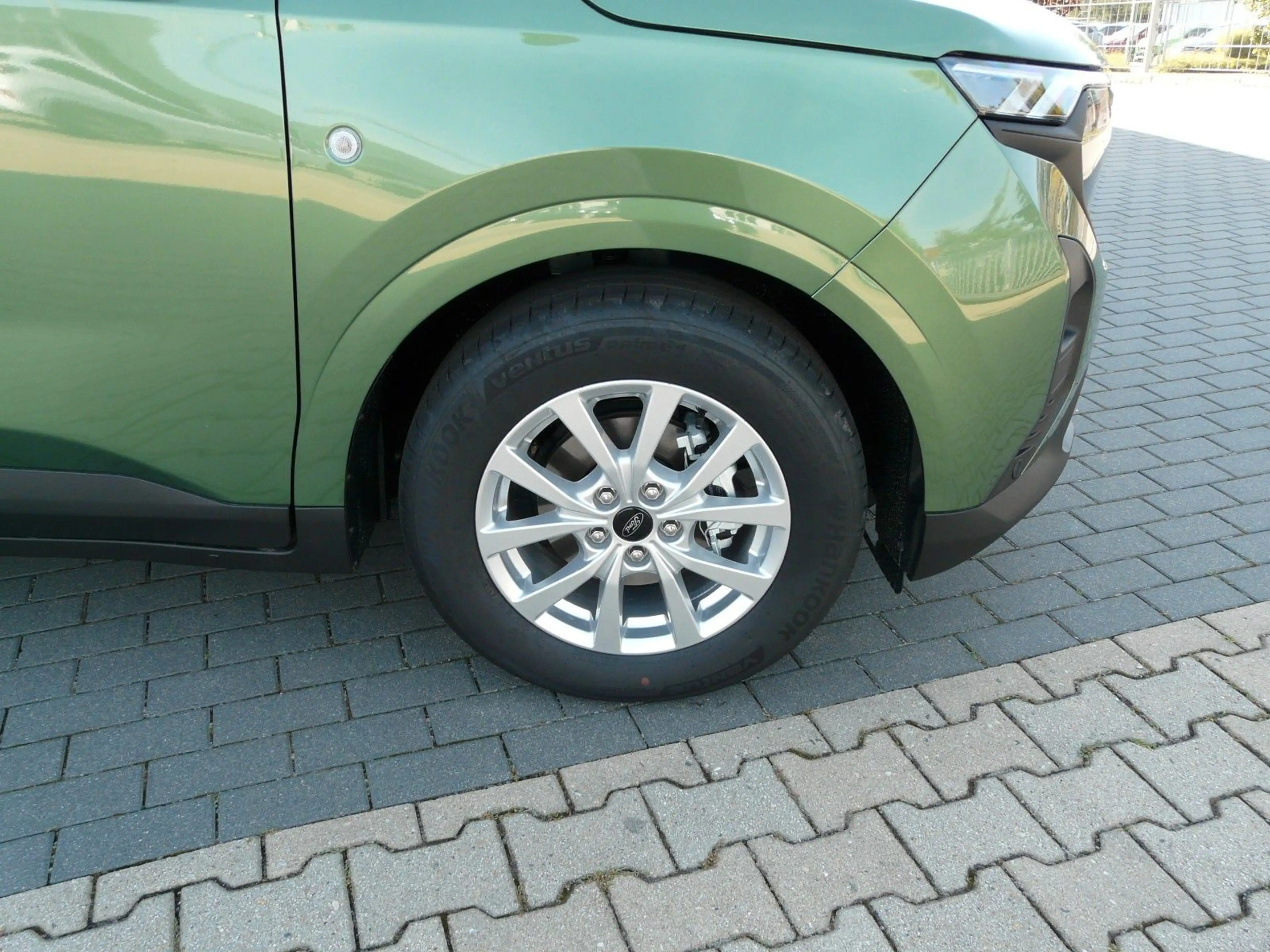 Ford Tourneo Courier Titanium *Automatik* — photo 10