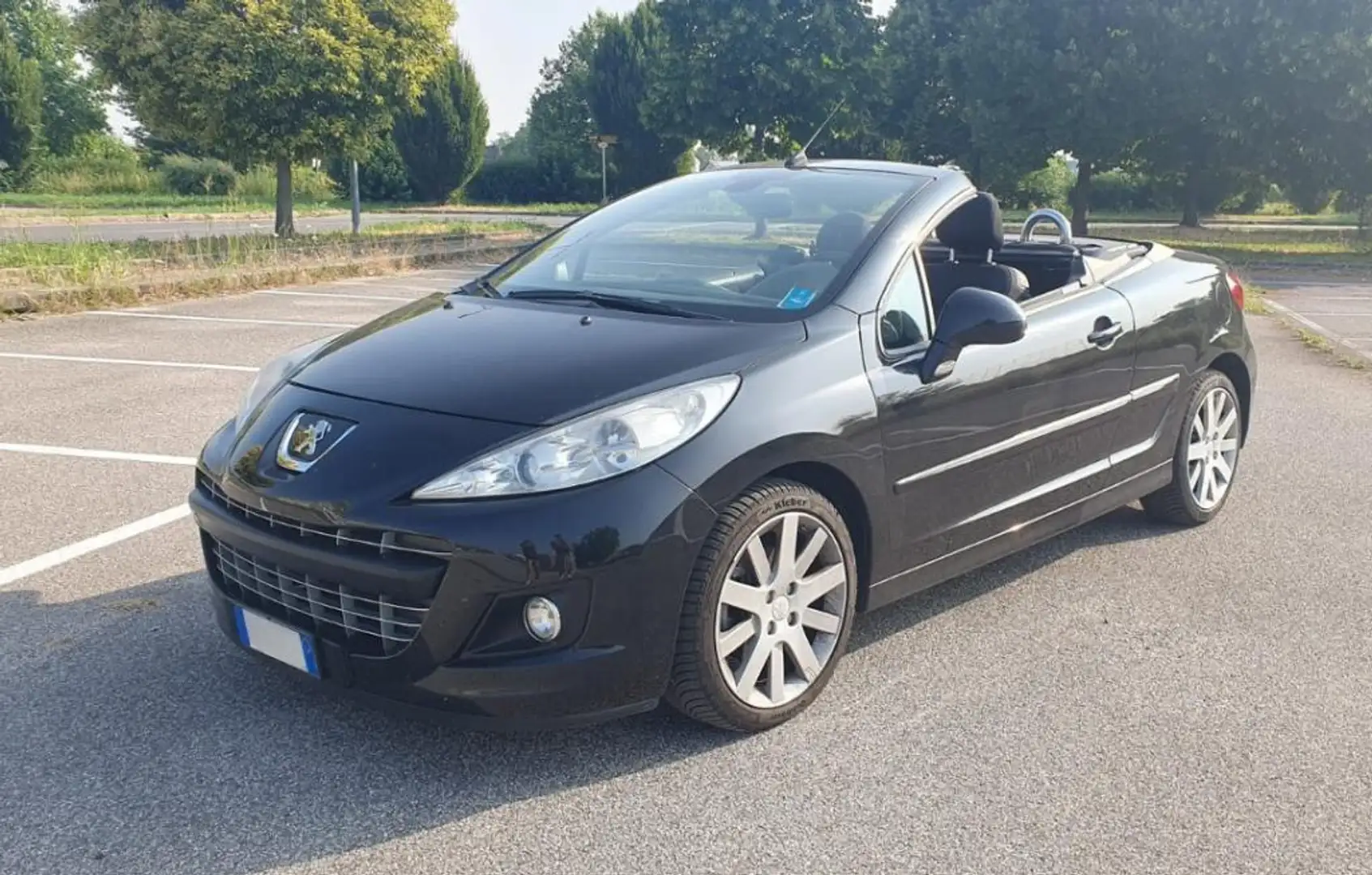 Peugeot 207 1.6 8V HDi 112 CV CC Allure Nero - 1