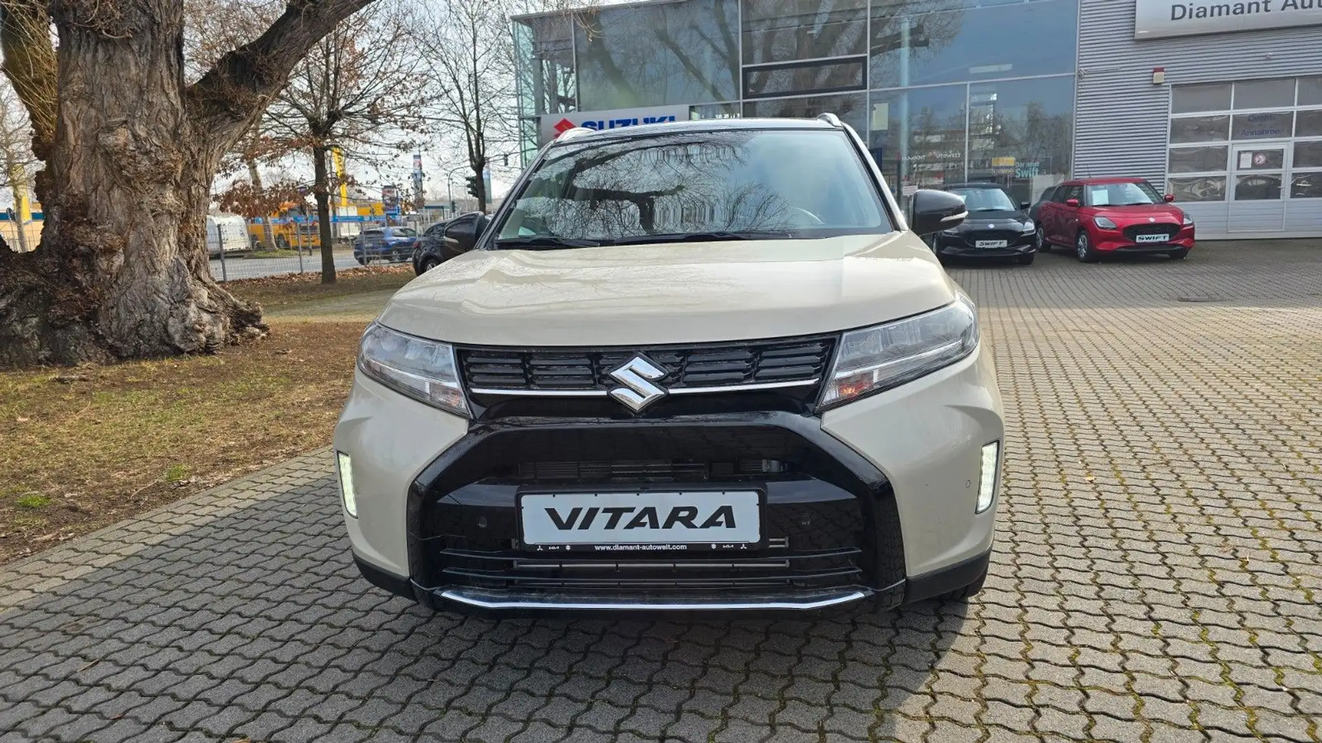 Suzuki Vitara 1.4 BOOSTERJET Hybrid Comfort+ M/T Beige - 2