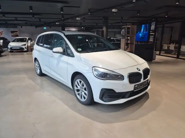 BMW 220 220d xDrive GrandTourer 7-SitzeAHK+HUD+Leder+LED