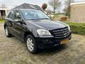 Mercedes-Benz ML 350 350 4MATIC Schwarz - thumbnail 3