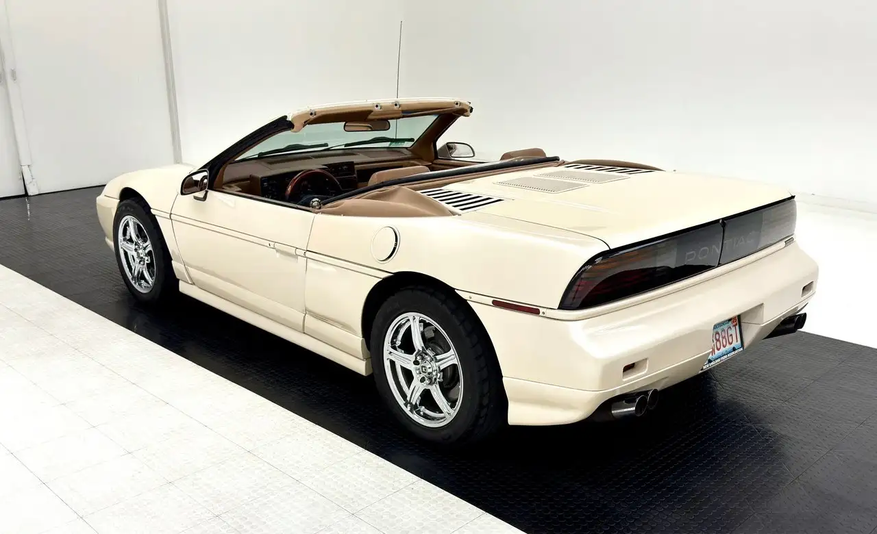 Pontiac Fiero GT Convertible, foto 7