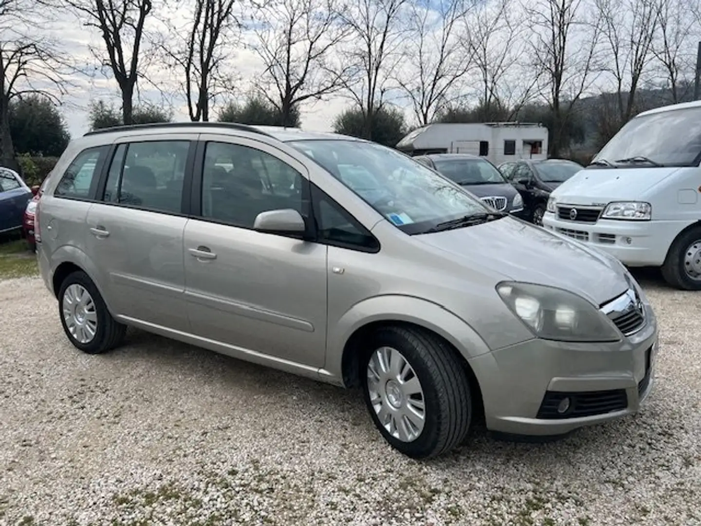 Opel Zafira Zafira 1.6 Cosmo ecoM 94cv 7 posti Argento - 1
