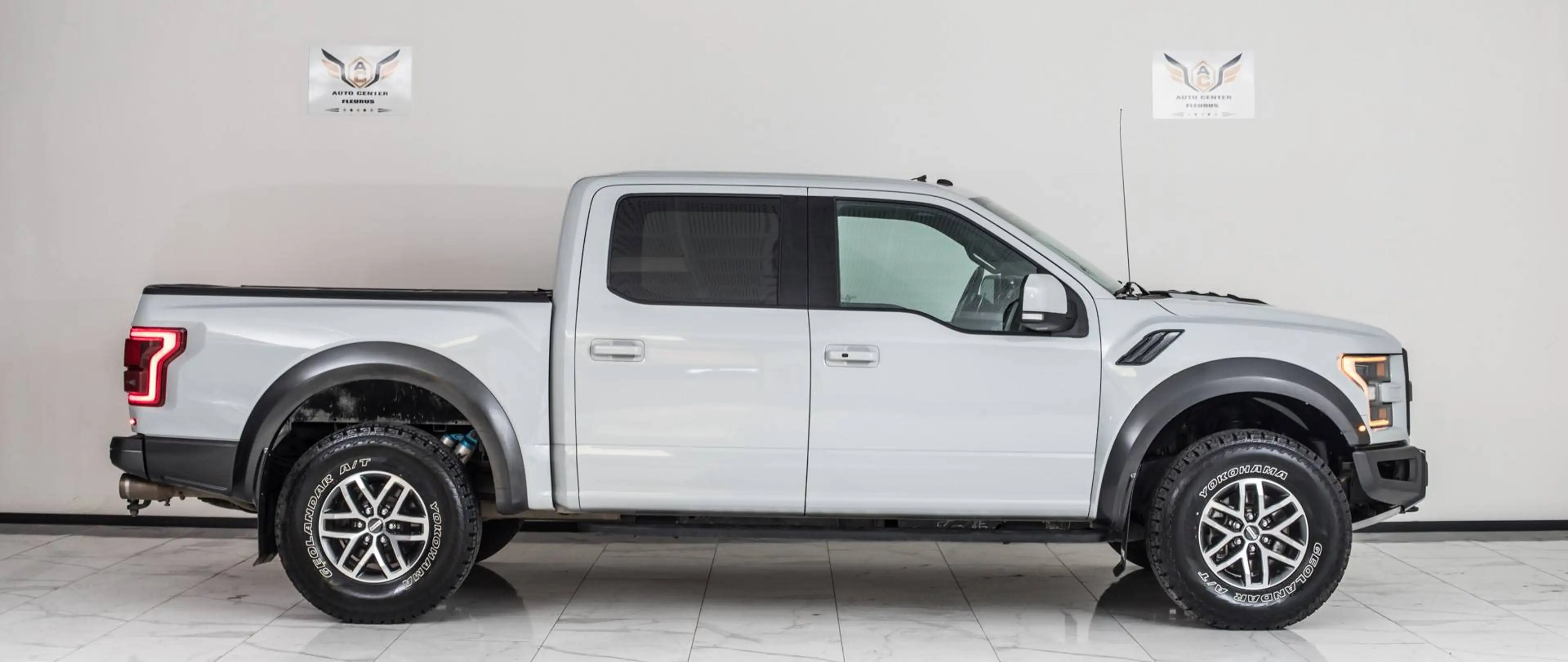 Ford F 150 Raptor / TVA DEDUCTIBLE — photo 10