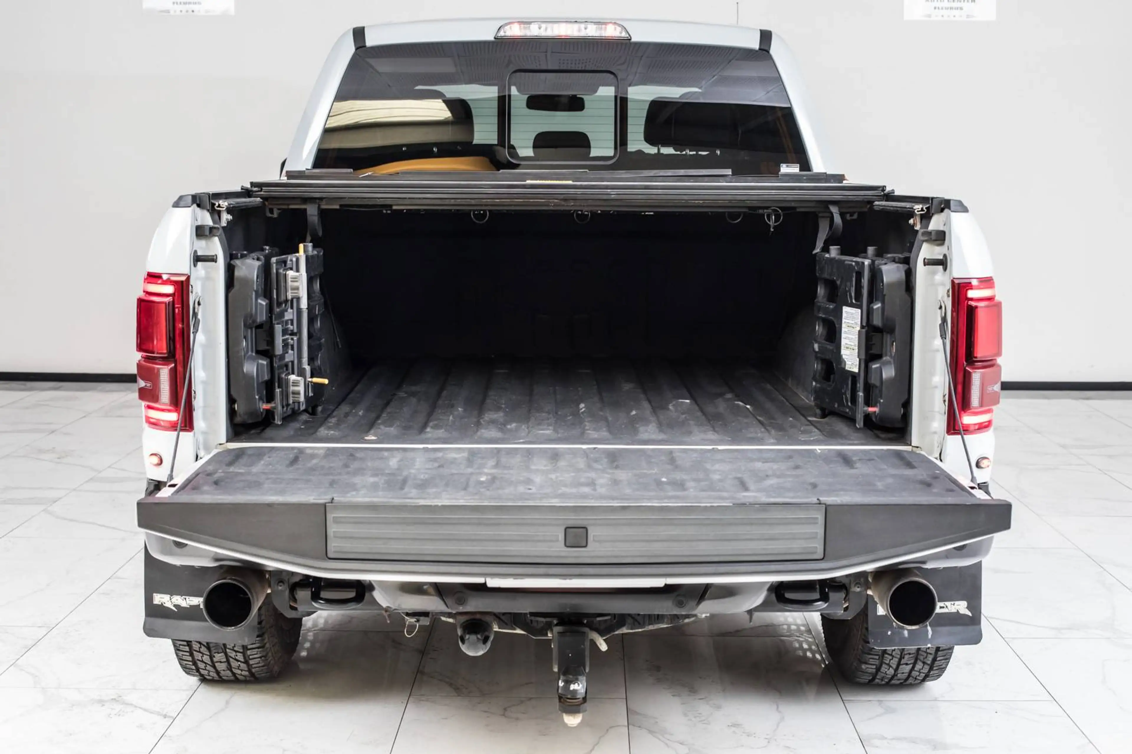 Ford F 150 Raptor / TVA DEDUCTIBLE — photo 9