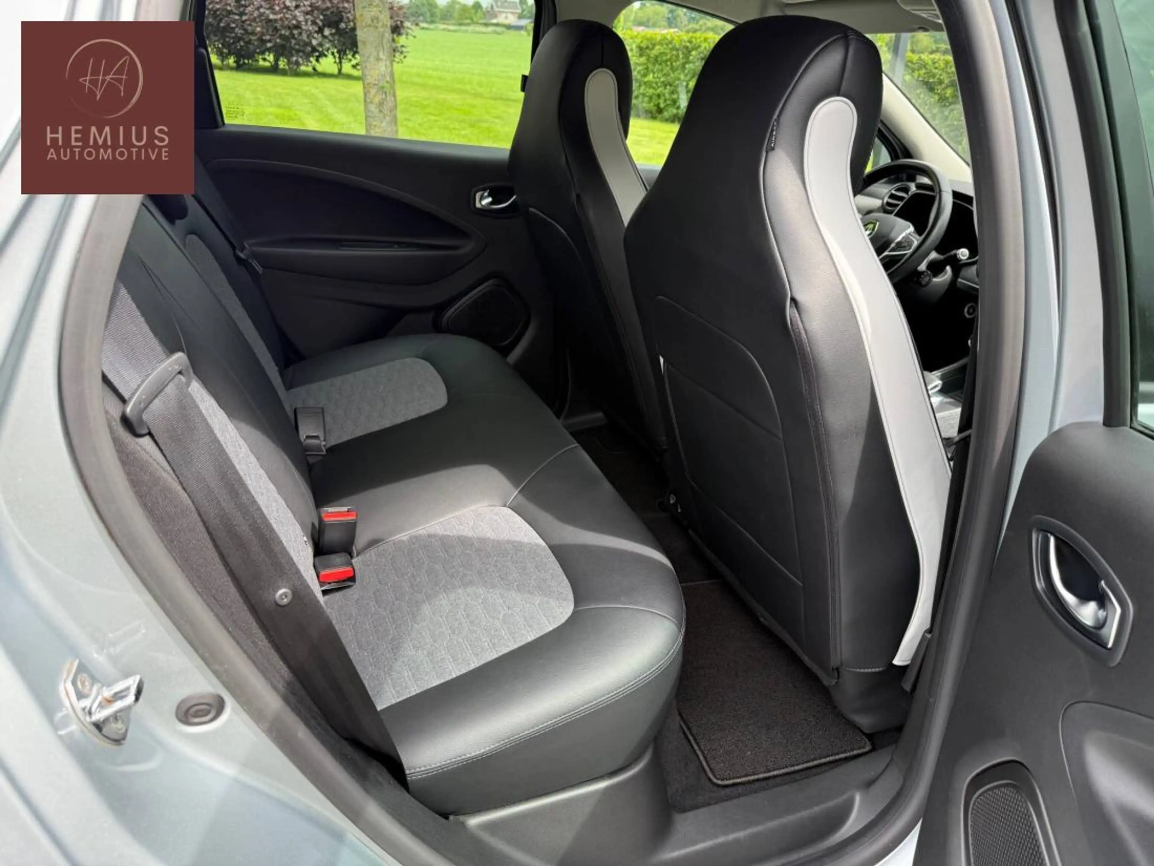 Renault ZOE R135 Intens 52 kWh - 96% SOH - Koop Accu - Warmtep — photo 8