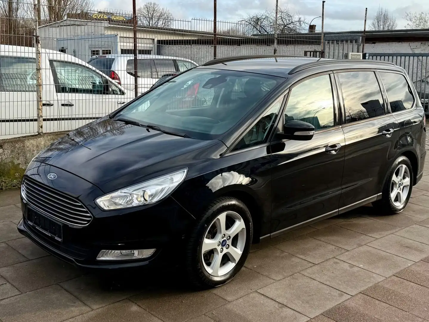 Ford Galaxy Business / TÜV NEU Noir - 1