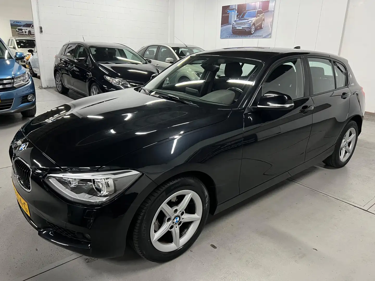 BMW 116 1-serie 116i Executive Automaat NAVIGATIE / LM VEL Noir - 2