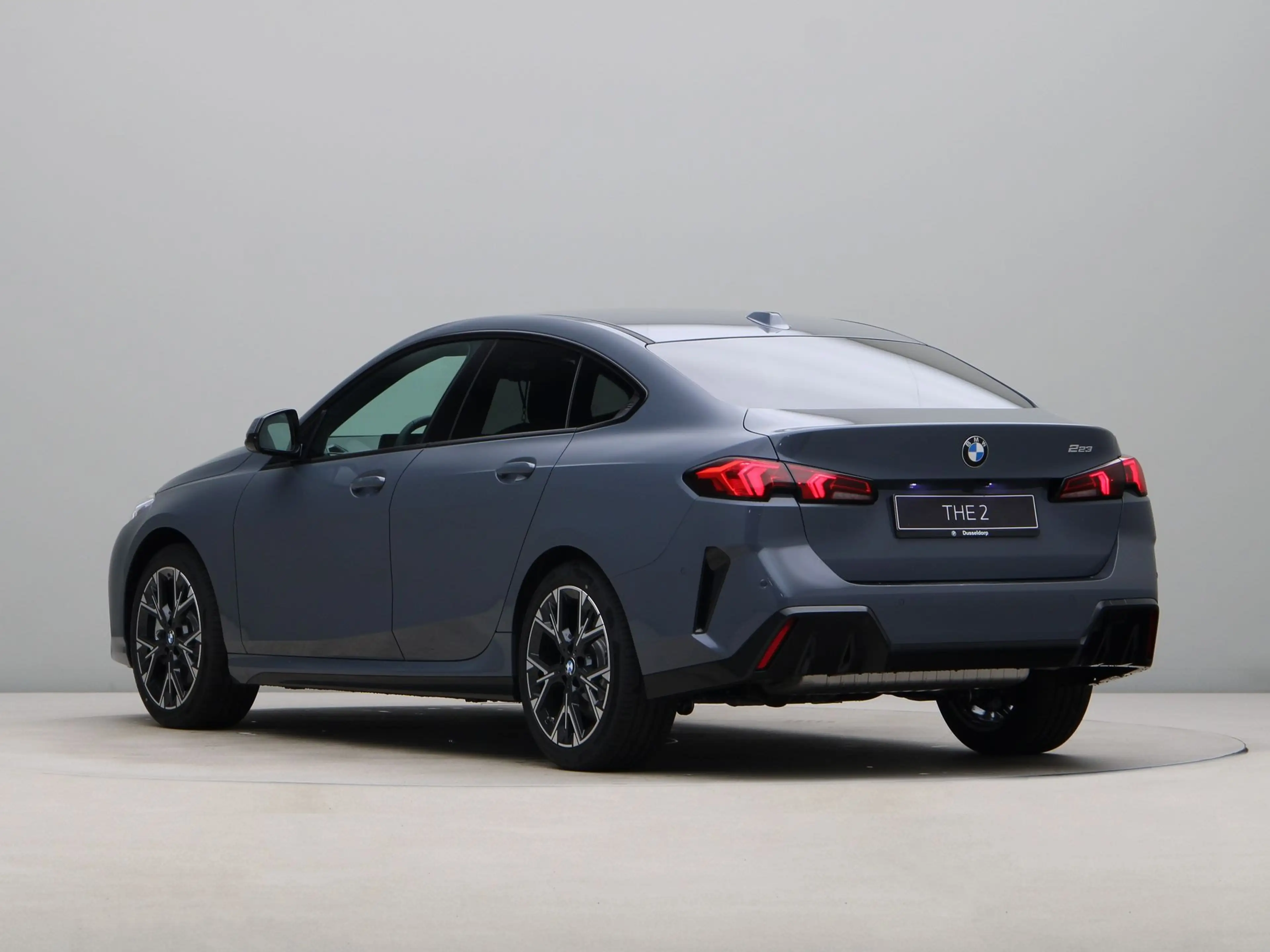 BMW 223 2-serie Gran Coupé xDrive — photo 11