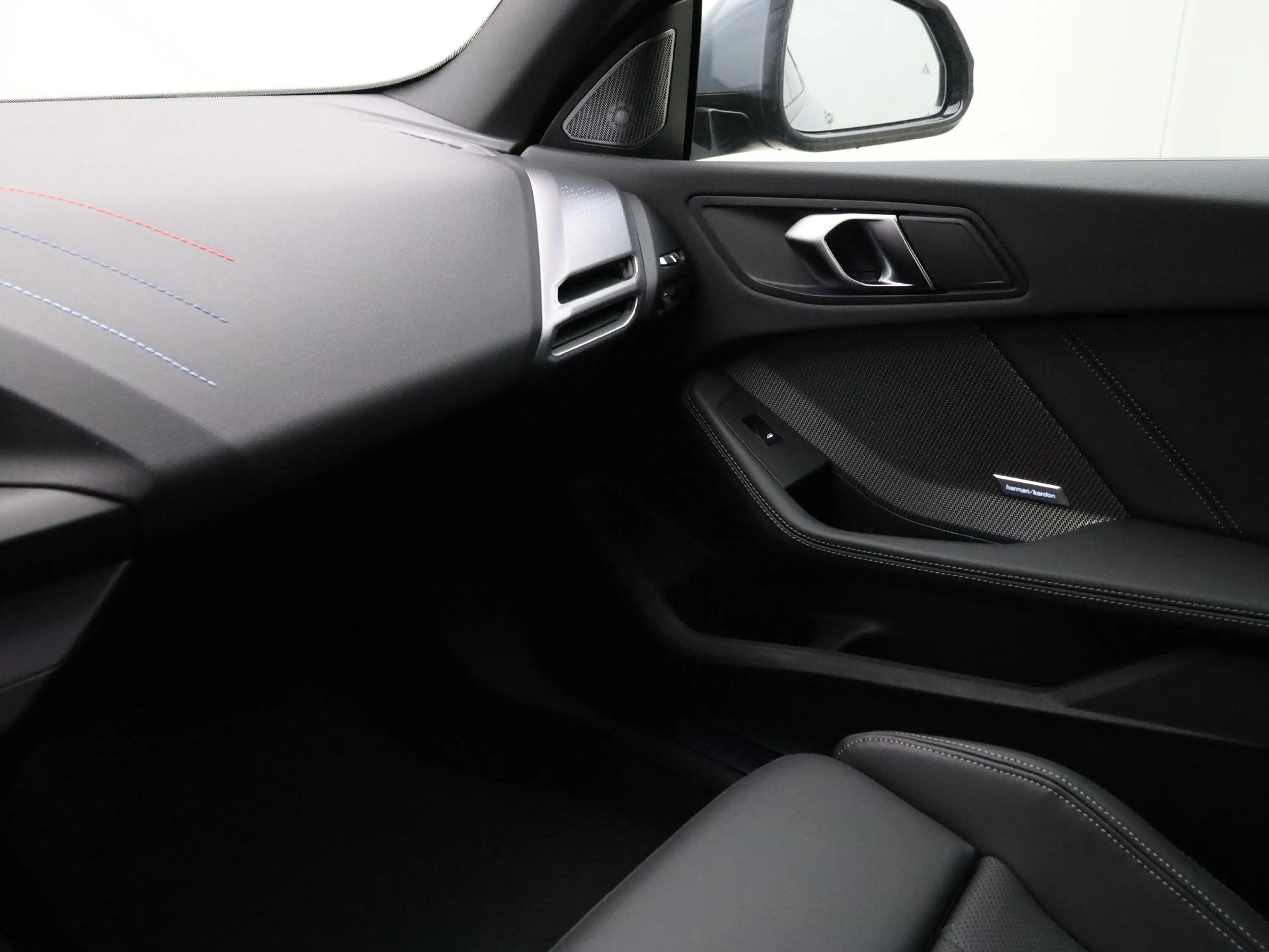 BMW 223 2-serie Gran Coupé xDrive — photo 15