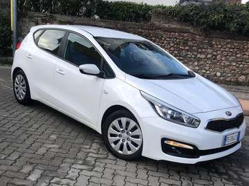 ceed II 2016 1.6 crdi Cool 110cv