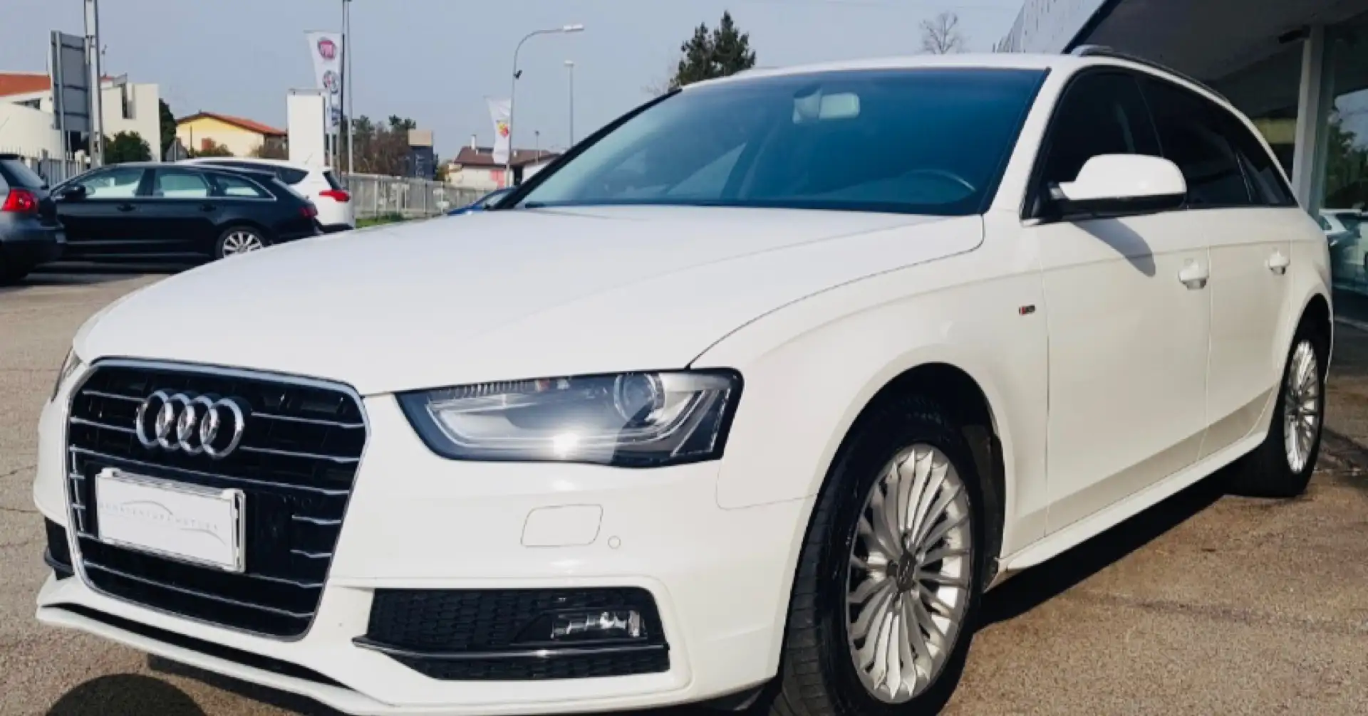 Audi A4 Avant 2.0 tdi Advanced 177cv S-Line gar. 12 mesi Bianco - 1