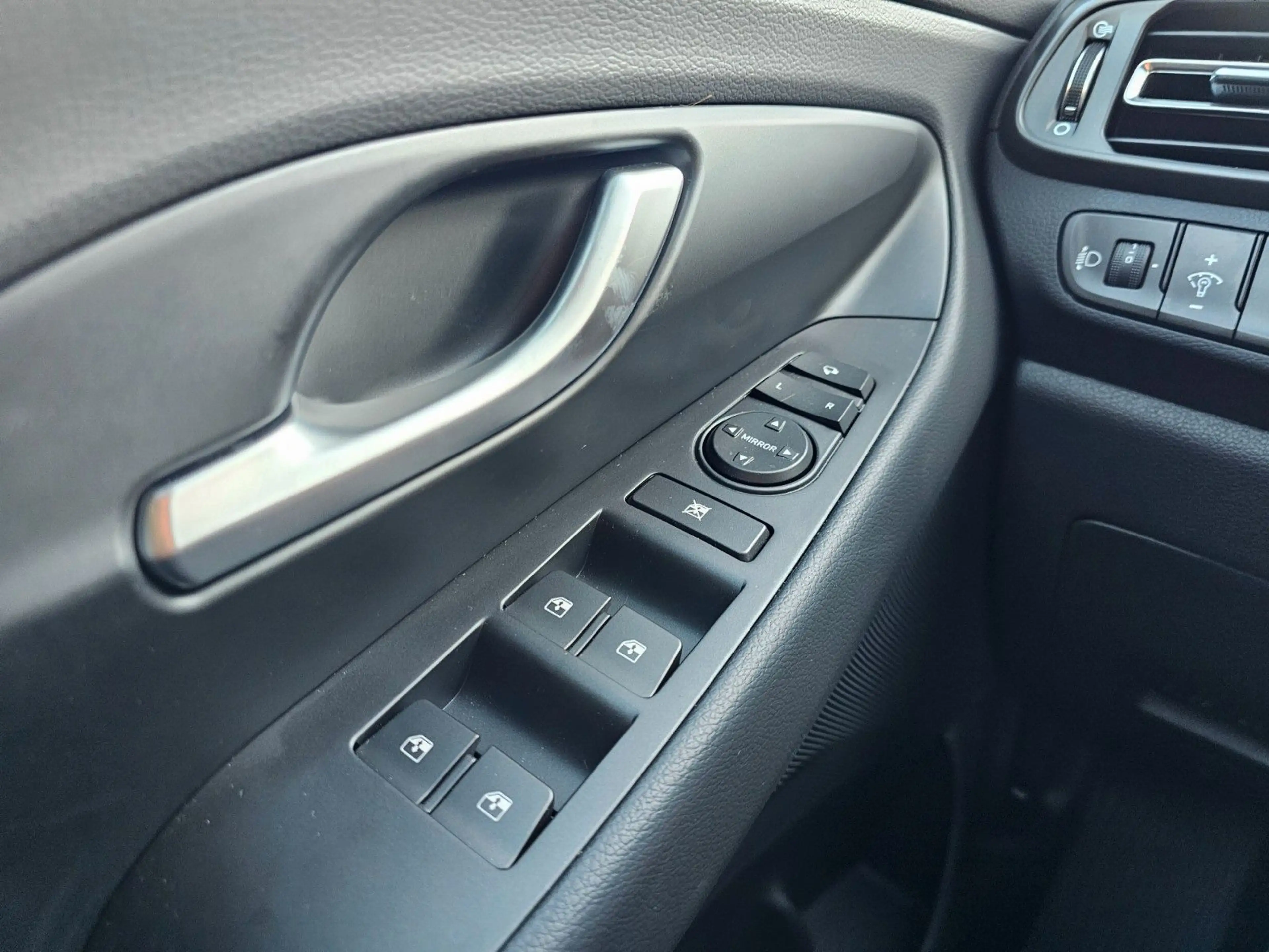 Hyundai i30 1,0 T-GDI Advantage — photo 18