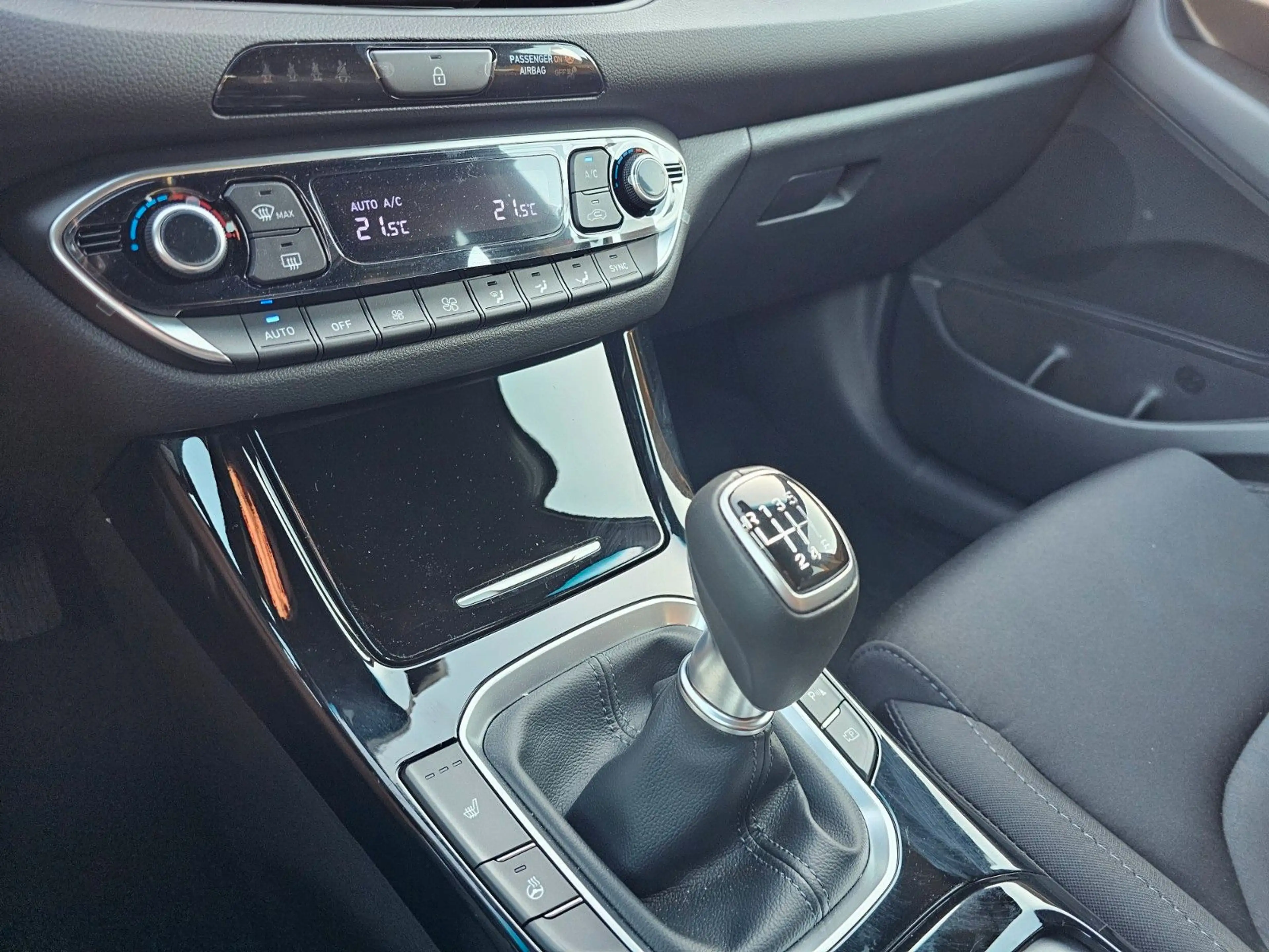 Hyundai i30 1,0 T-GDI Advantage — photo 17