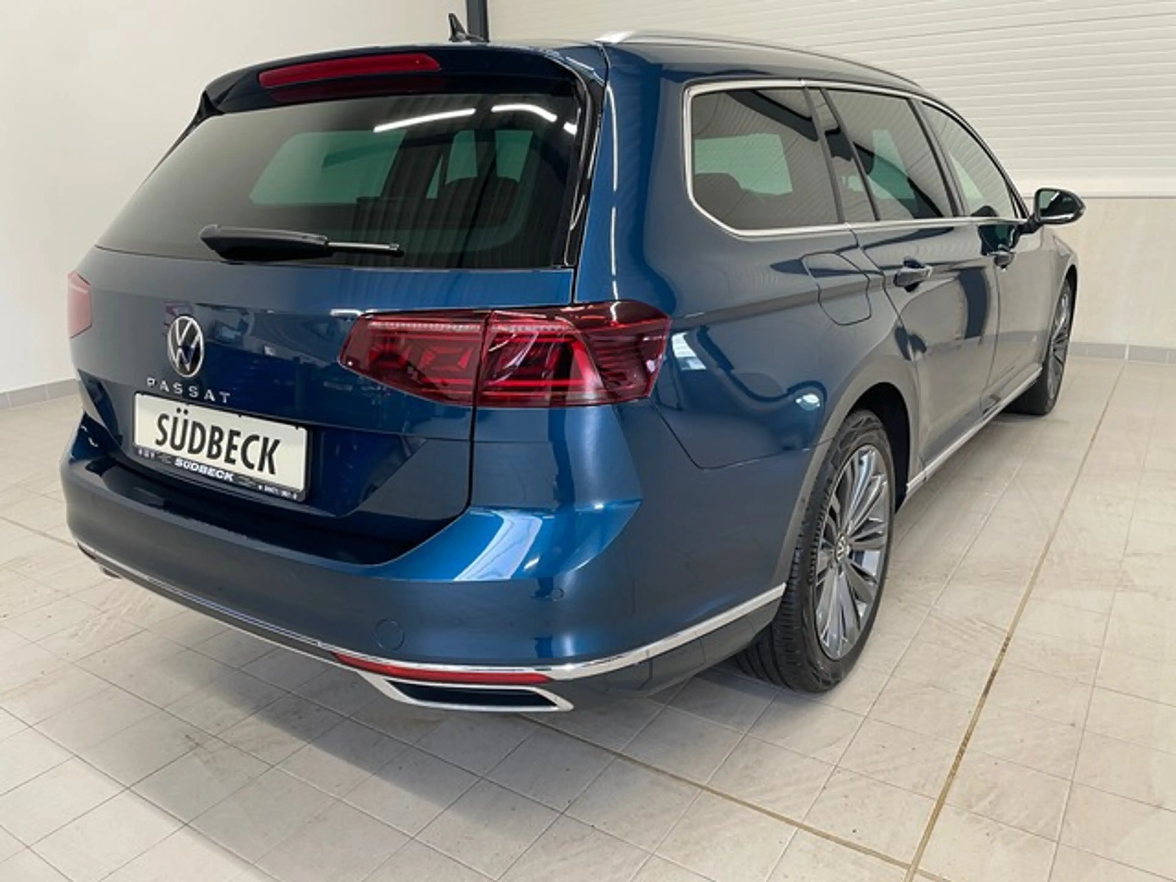 Volkswagen Passat Variant 2.0 TDI DSG Elegance — photo 5