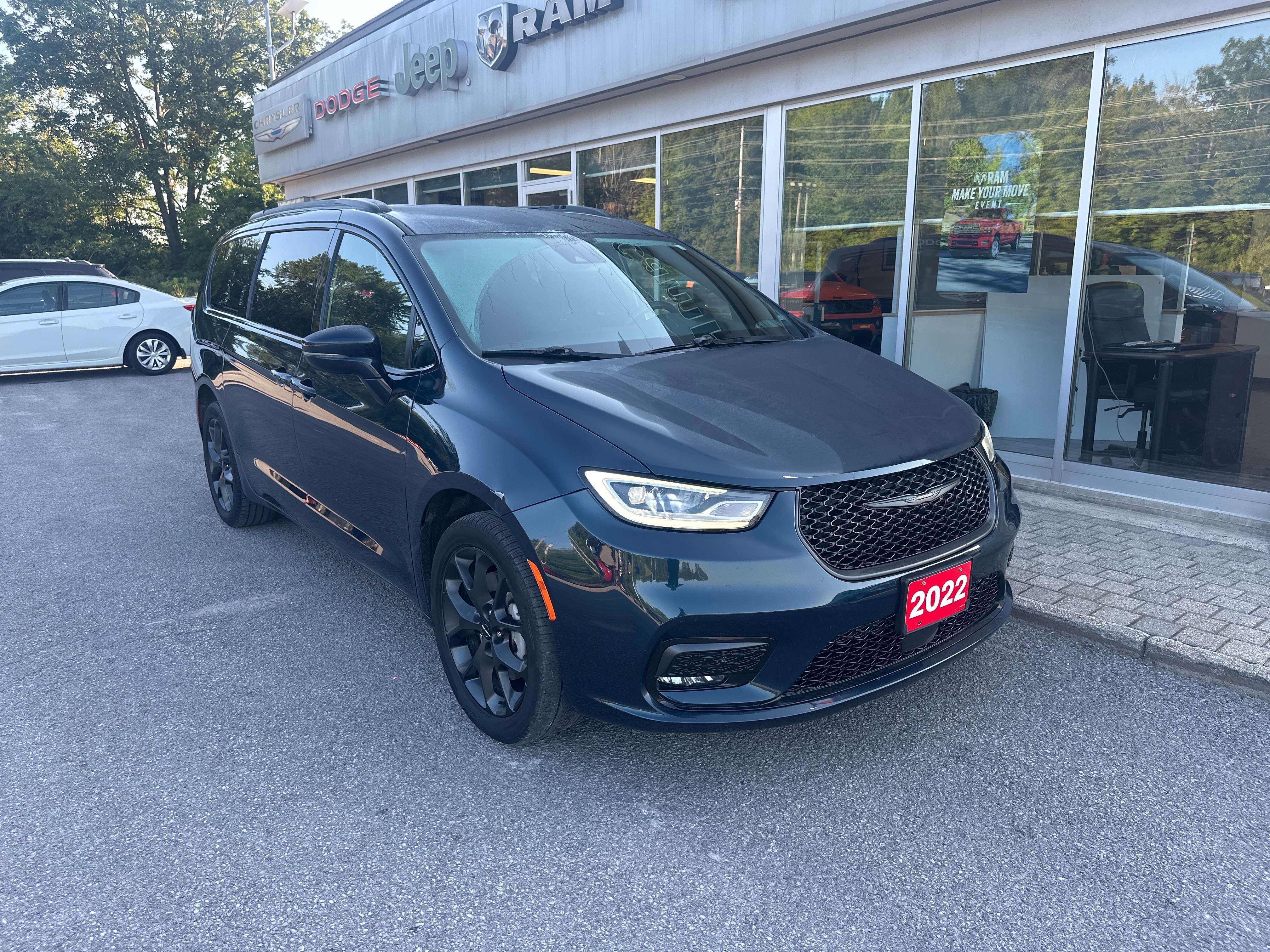 2022 Chrysler Pacifica Touring L — снимка 1