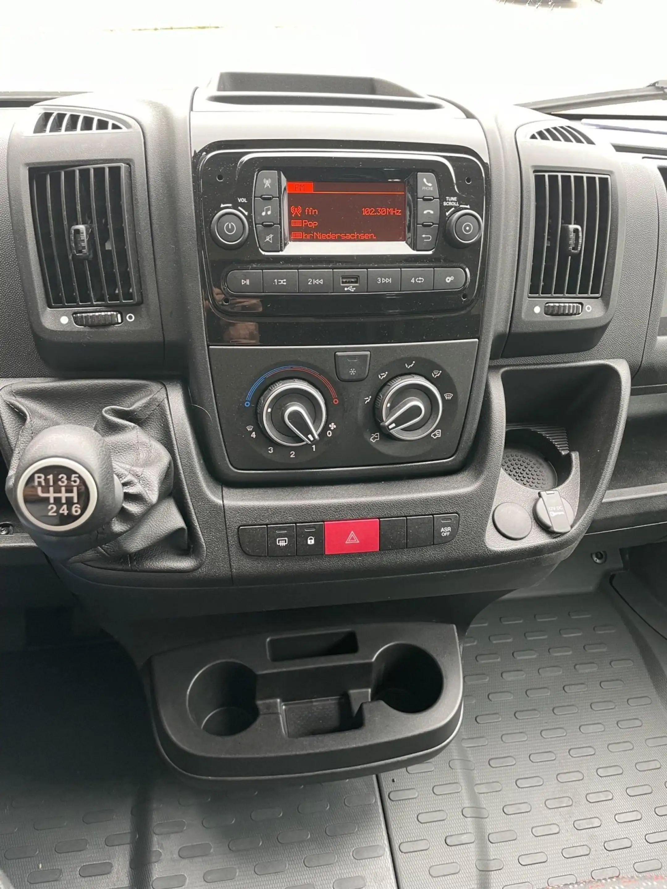 Peugeot Boxer HDi 335 L2H1 EPH / Tempomat — photo 15