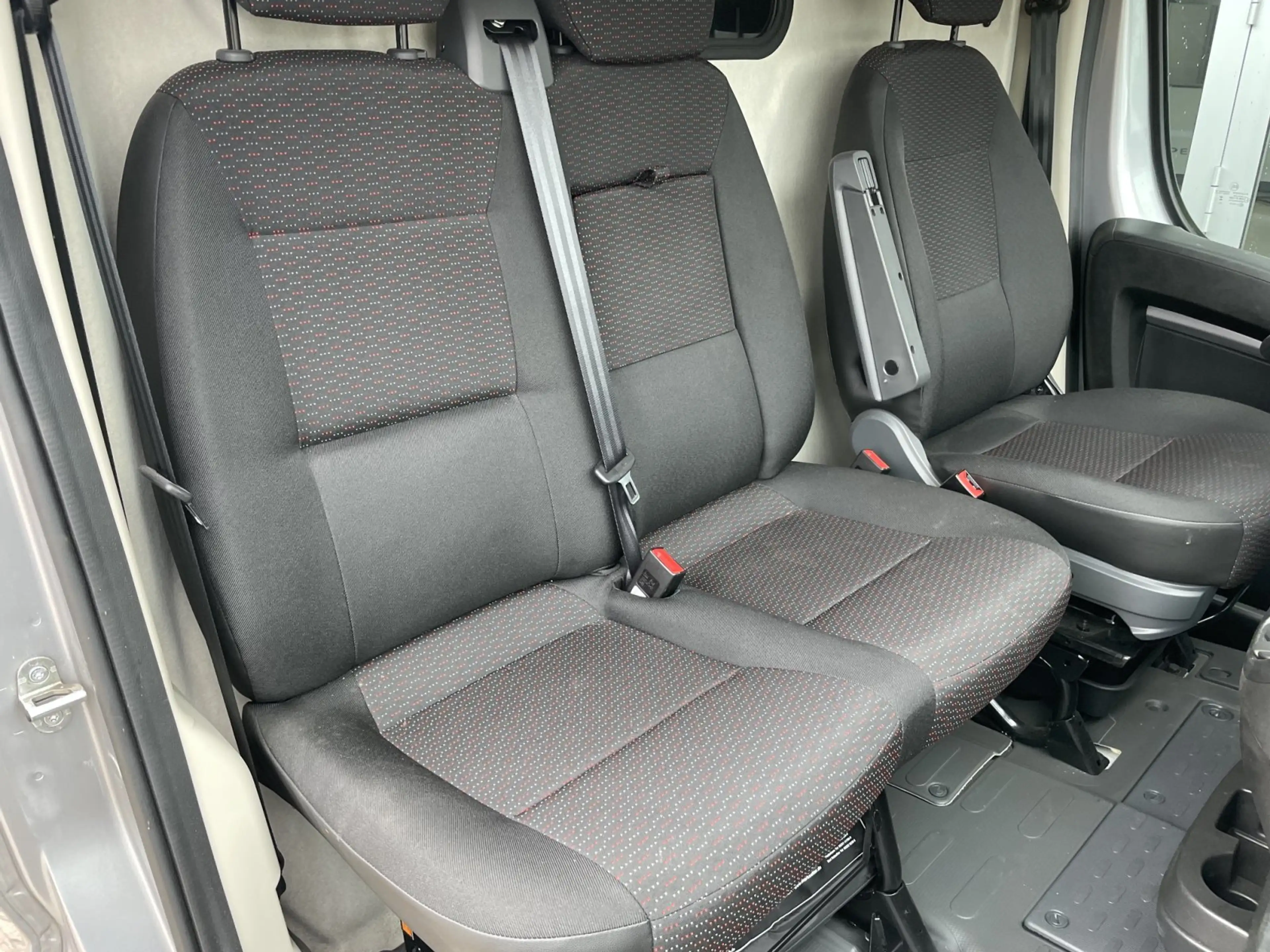 Peugeot Boxer HDi 335 L2H1 EPH / Tempomat — photo 8