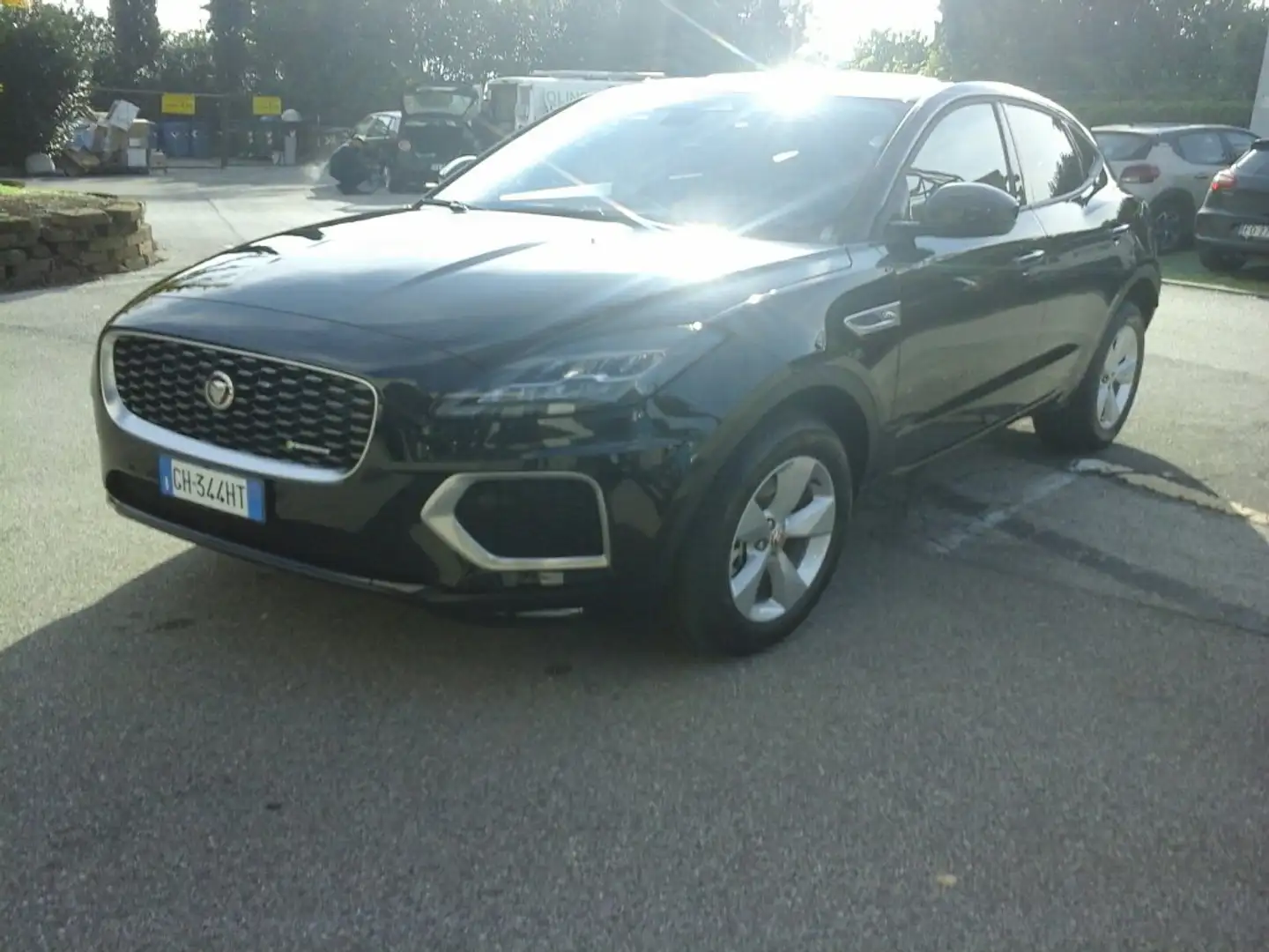 Jaguar E-Pace 2.0D I4 163 CV AWD Auto R-Dynamic Nero - 2