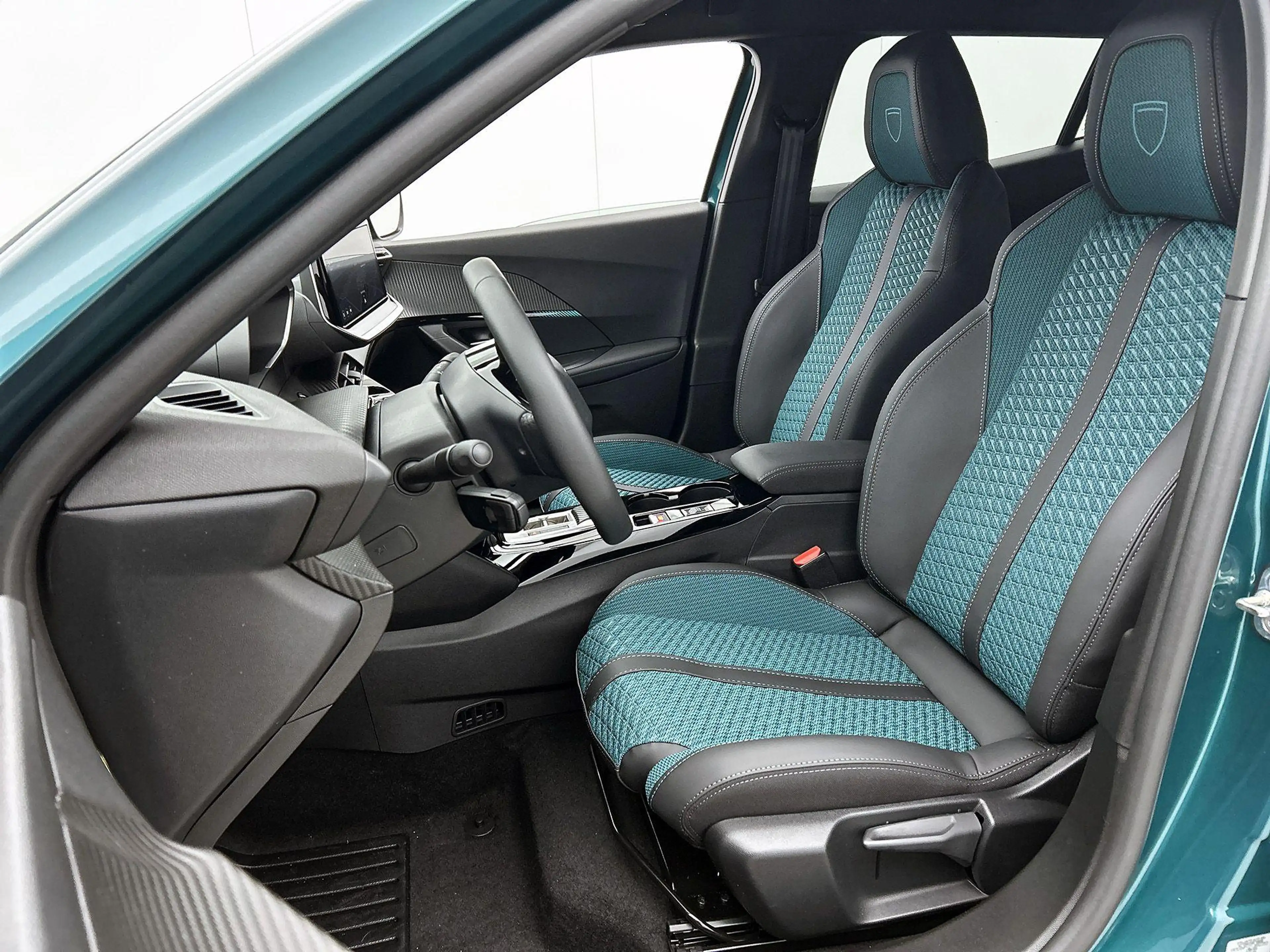 Peugeot 2008 1.2 Hybrid 145pk Envy | Nefkens edition! | Voorraa — photo 9