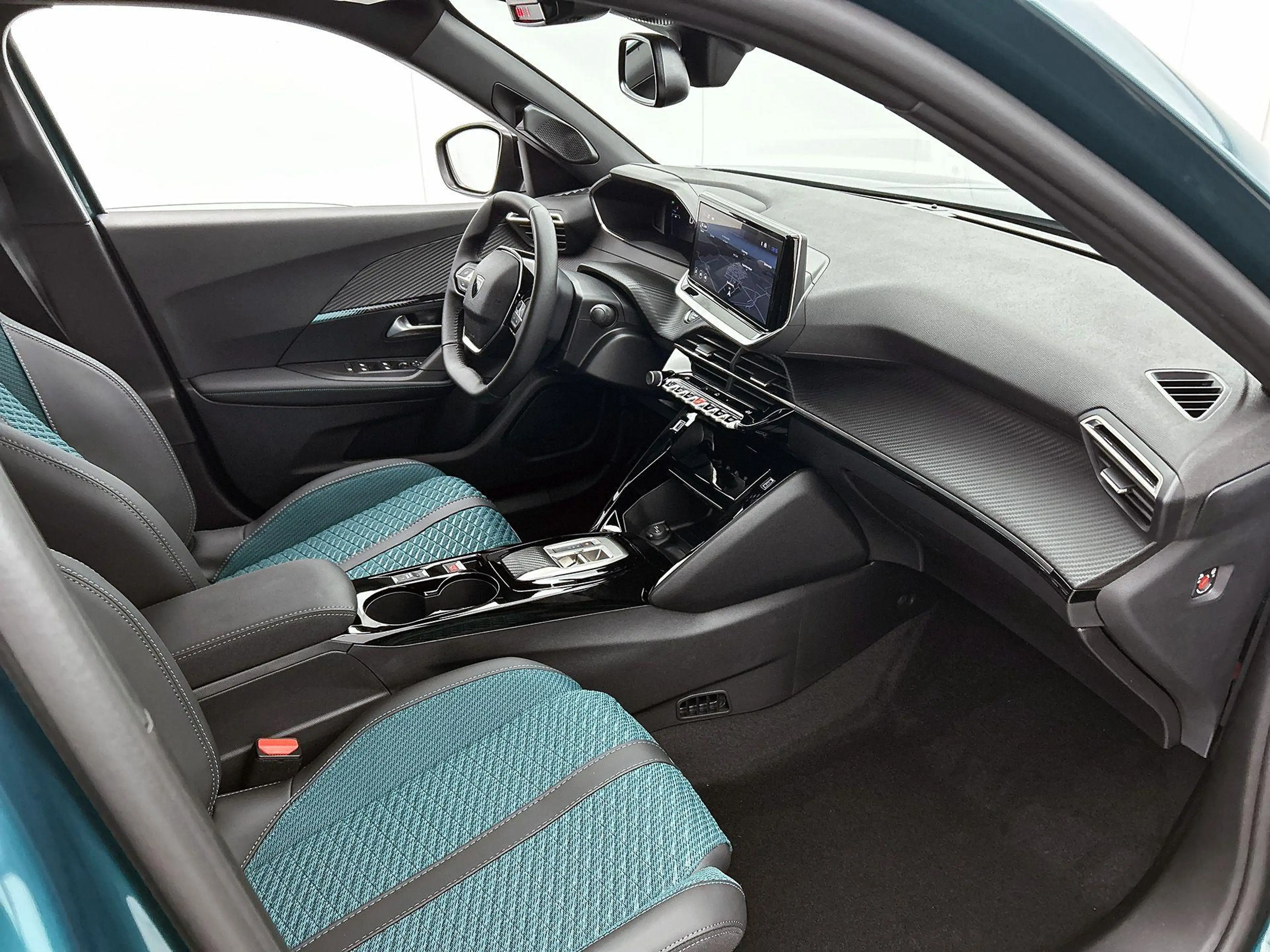 Peugeot 2008 1.2 Hybrid 145pk Envy | Nefkens edition! | Voorraa — photo 12