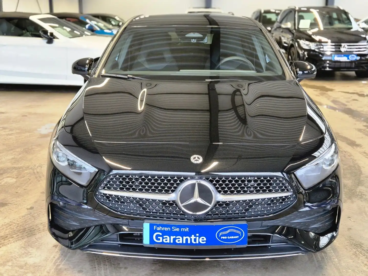 Mercedes-Benz A 250 4MATIC AMG LINE MULTIBEAM SHZ 360 CAMERA Schwarz - 2