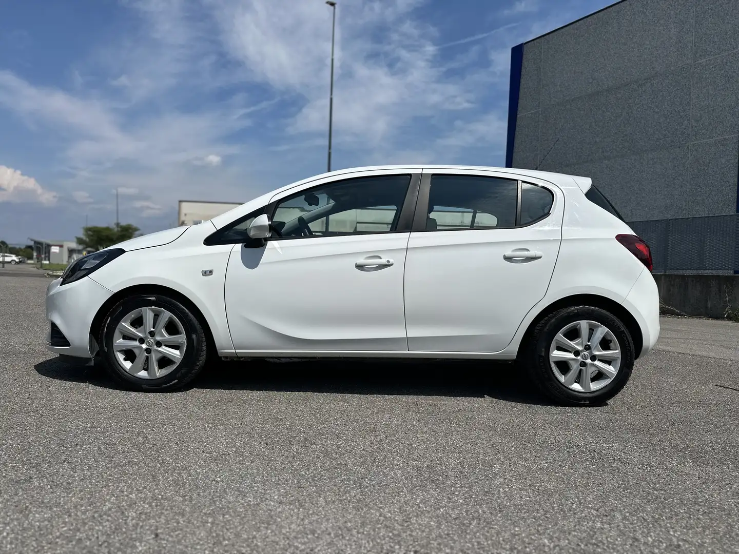 Opel Corsa 5p 1.2 b-Color - 2