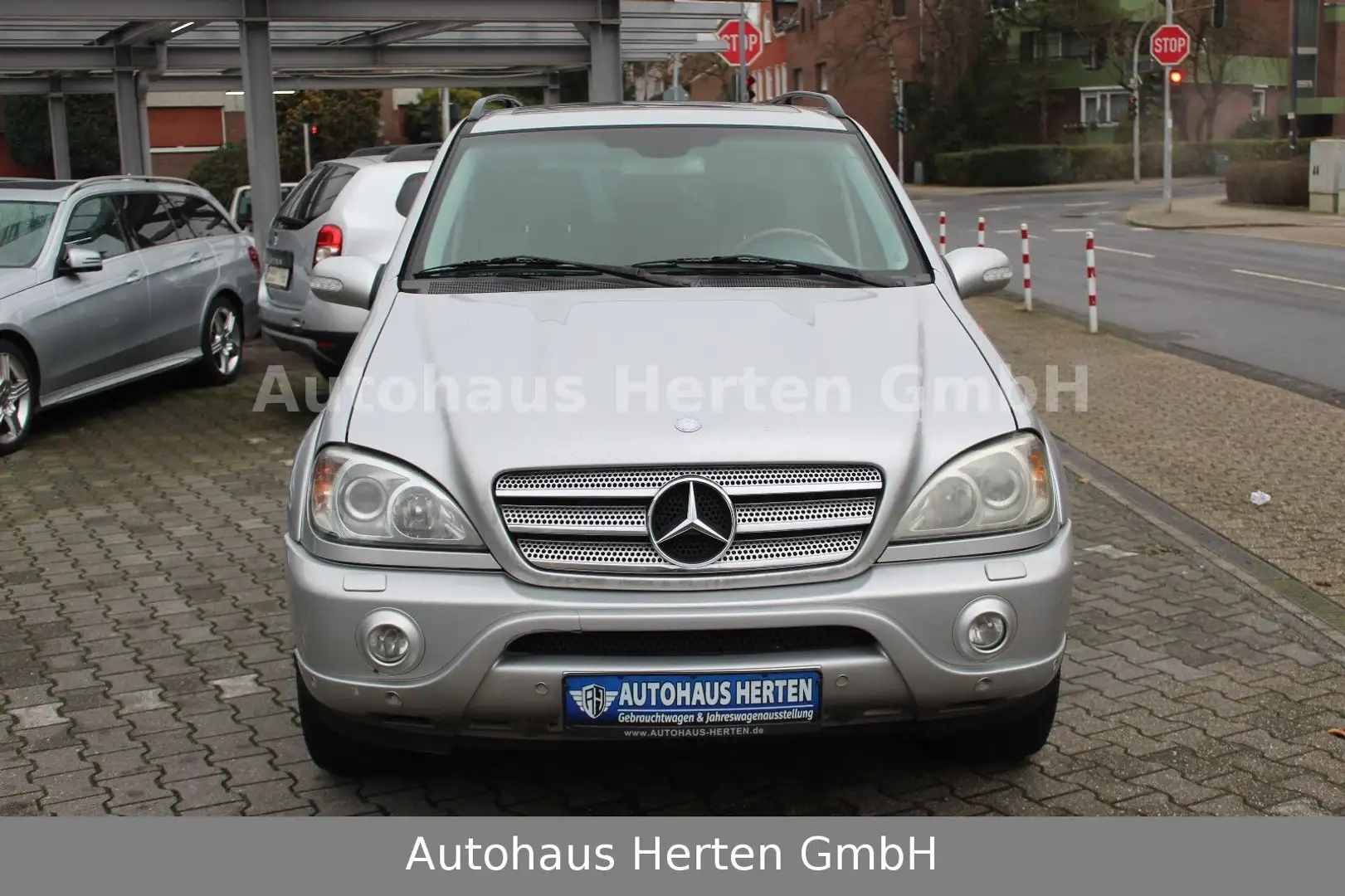 Mercedes-Benz ML 55 AMG *LEDER*NAVI*XENON*ESSD*KAMERA*TOP* Argintiu - 2