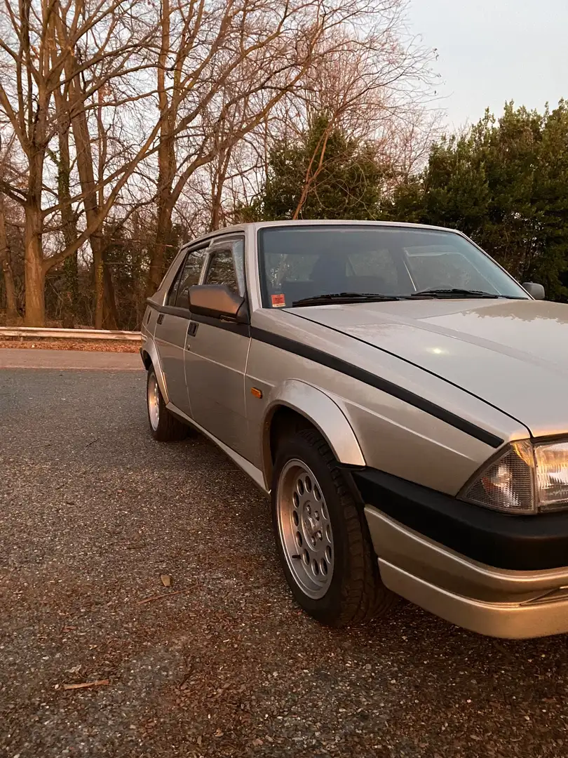 Alfa Romeo 75 2.0i ts Argintiu - 2
