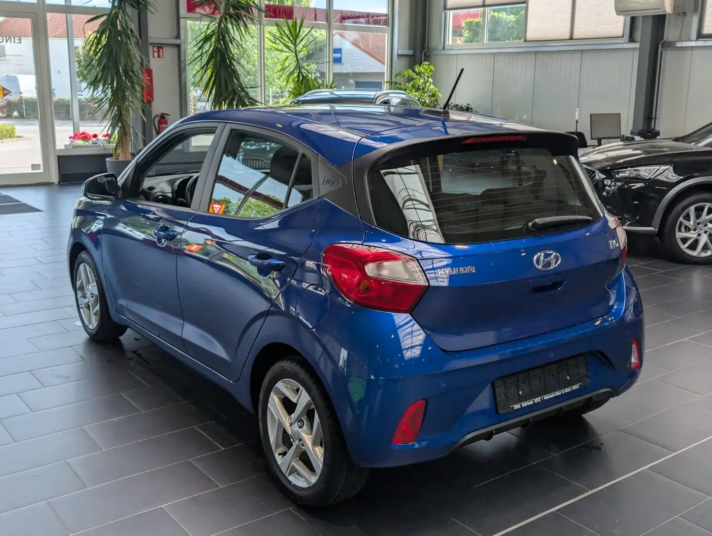 Hyundai i10 1.0 Automatik Trend 1.Hand PDC Lenkradhzg Blau - 2