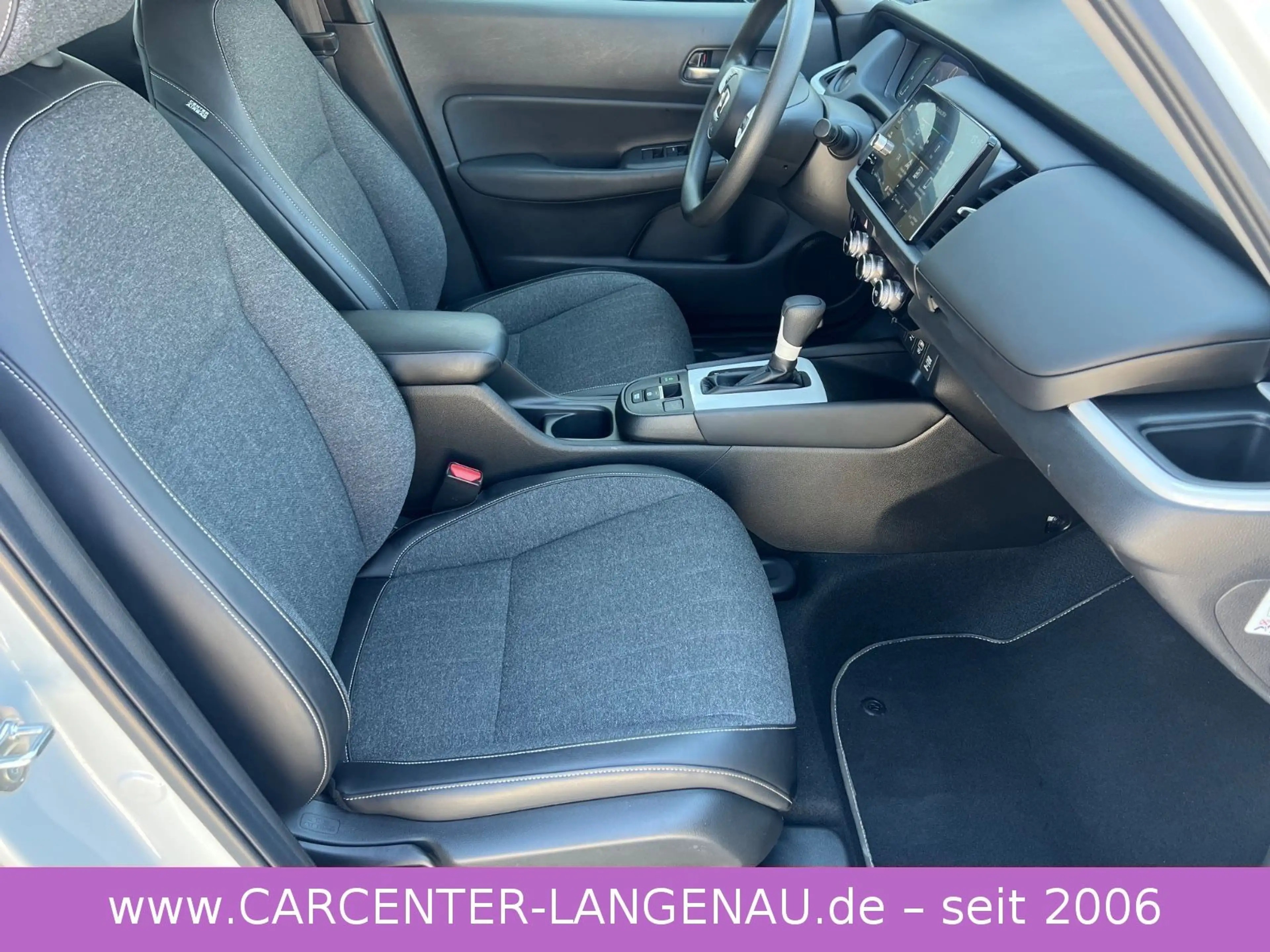 Honda Jazz 1.5 i-MMD Hybrid Elegance — photo 12