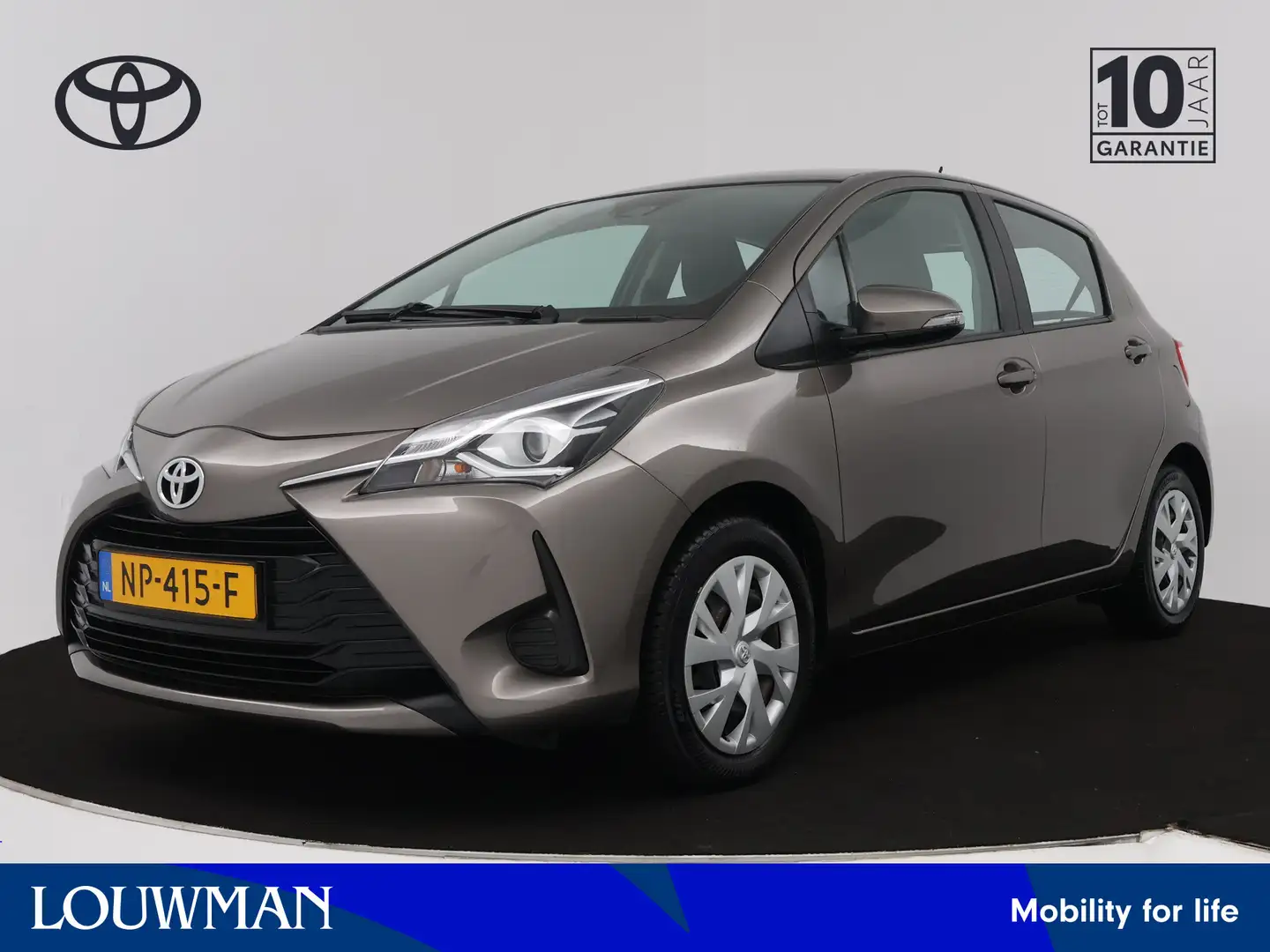 Toyota Yaris 1.5 VVT-i Aspiration Grijs - 1